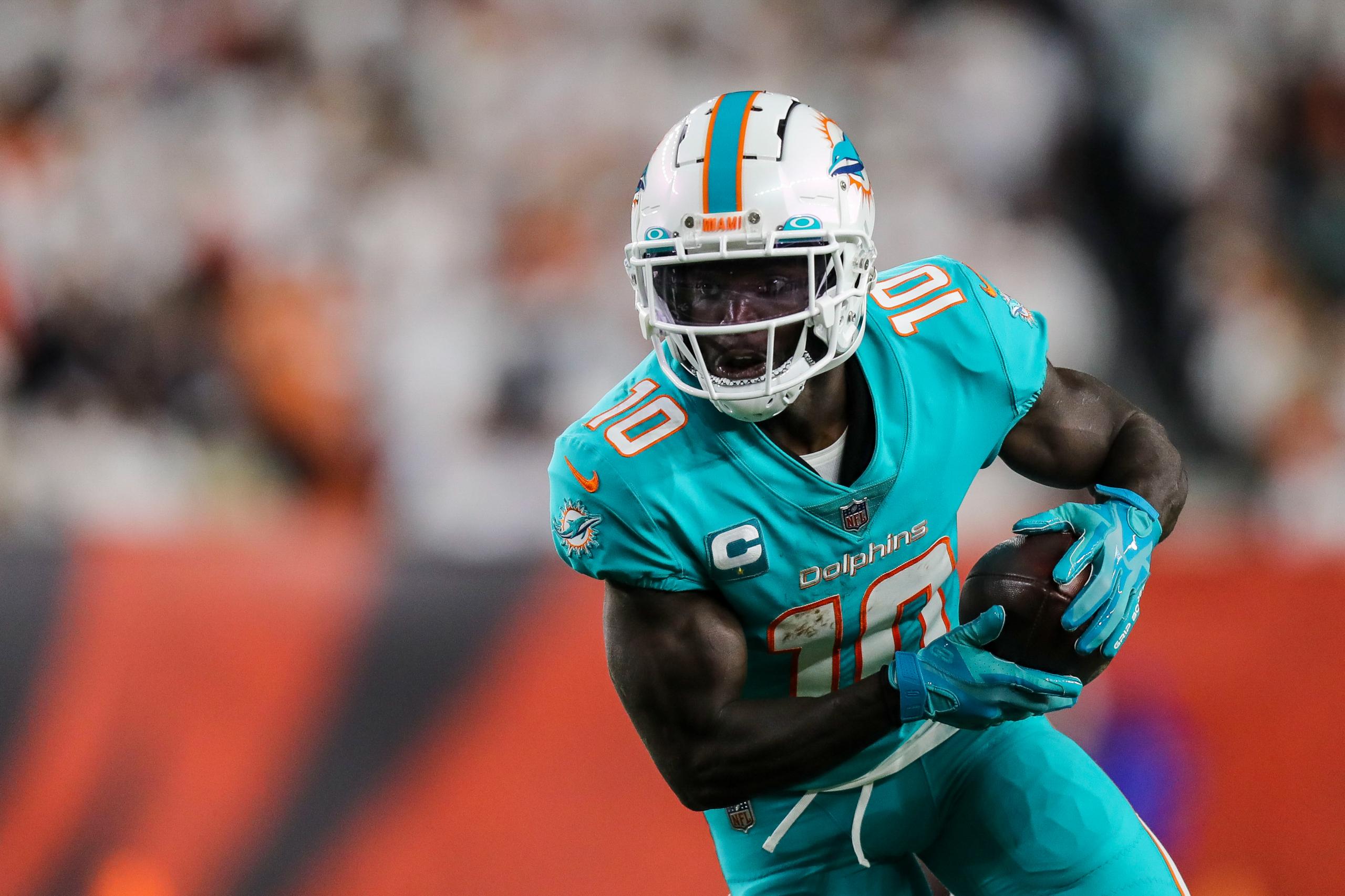 nfl injury report: tyreek hill, miami dolphins