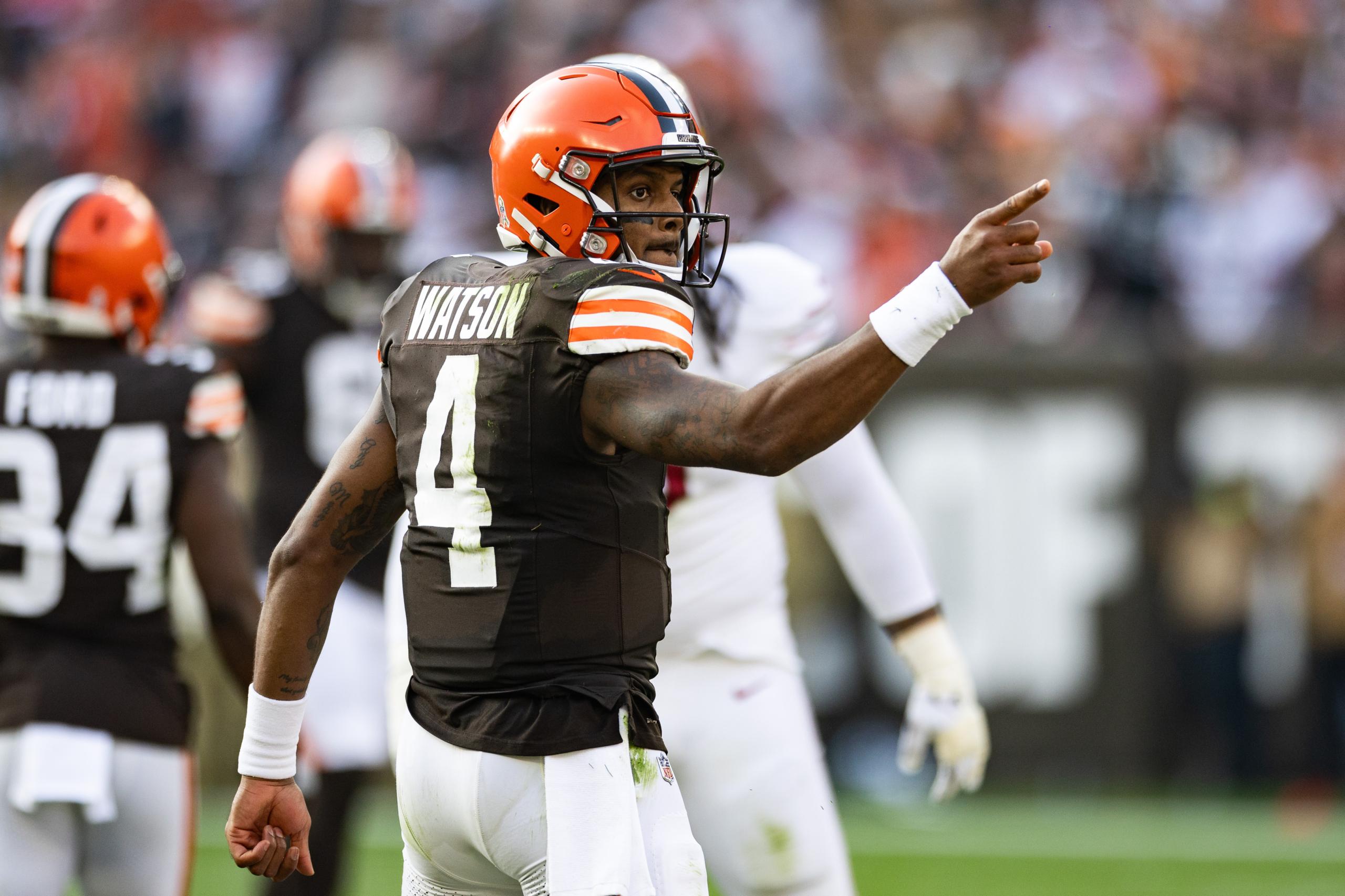week 10 fantasy football start and sit: deshaun watson