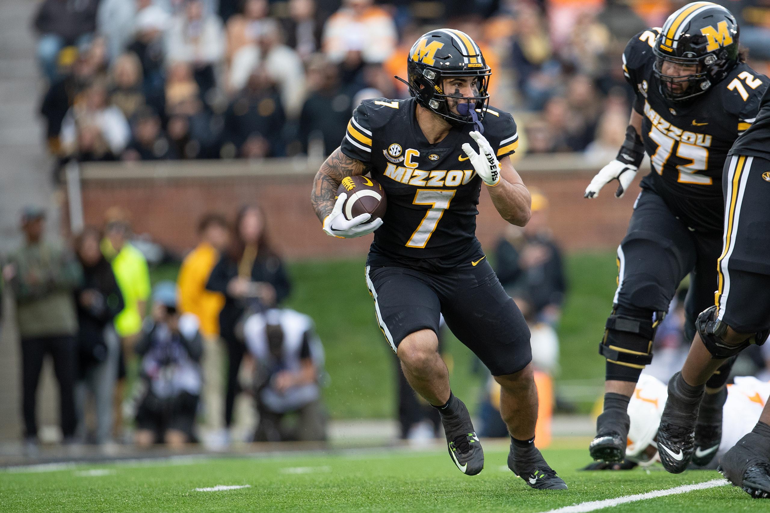 NCAA Football: Tennessee at Missouri