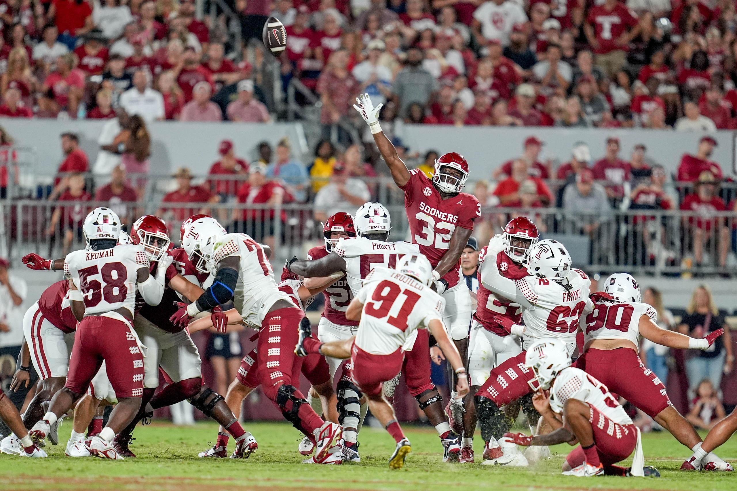 Longest field goals in college football history