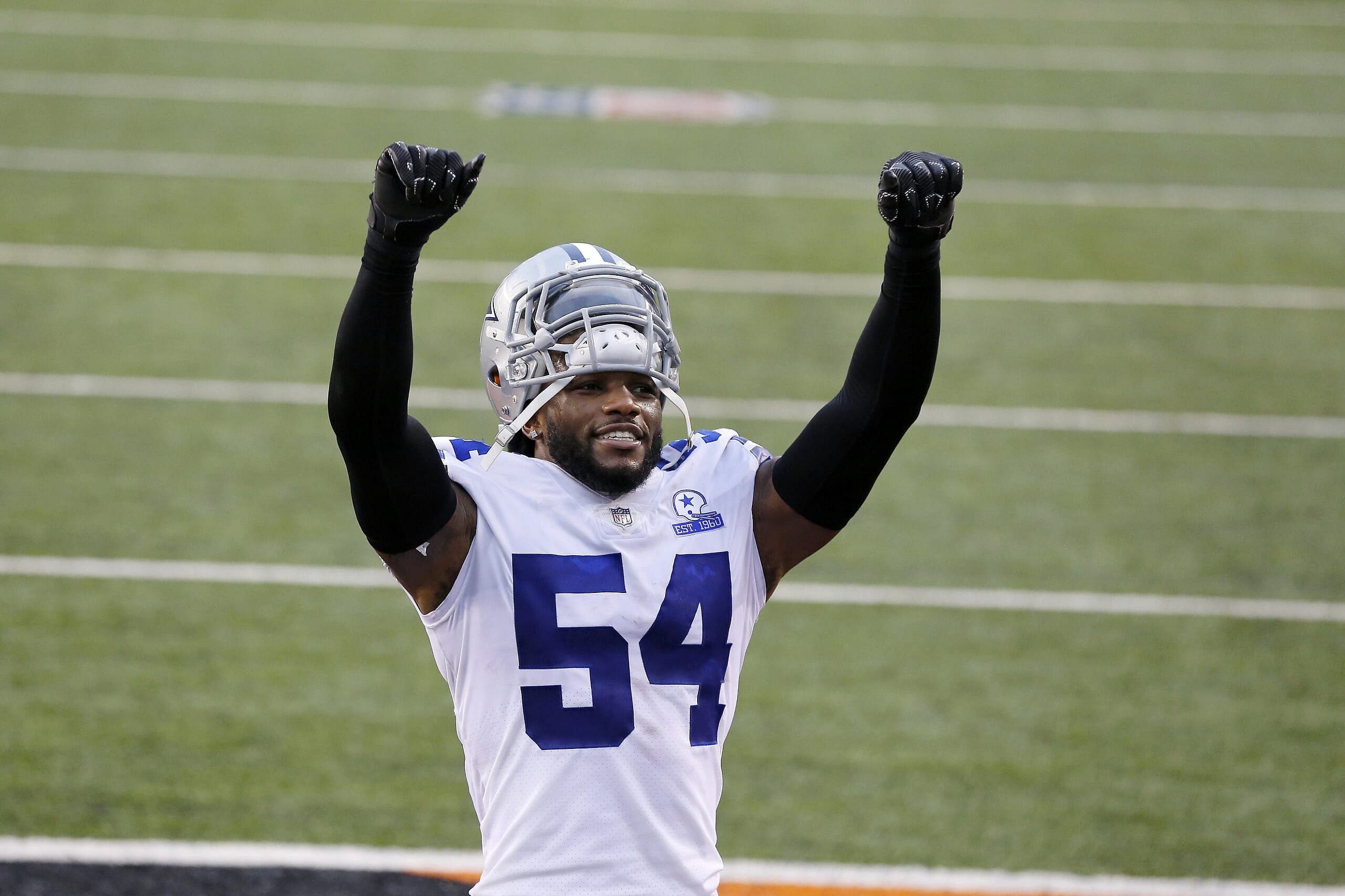 Jaylon Smith signs with kansas city chiefs