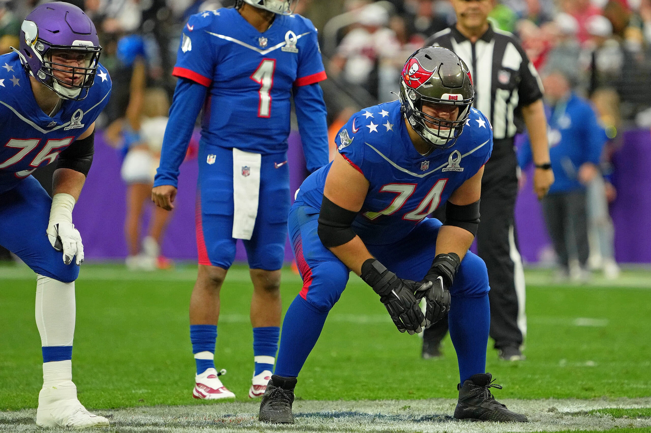 tampa bay buccaneers ali marpet retires