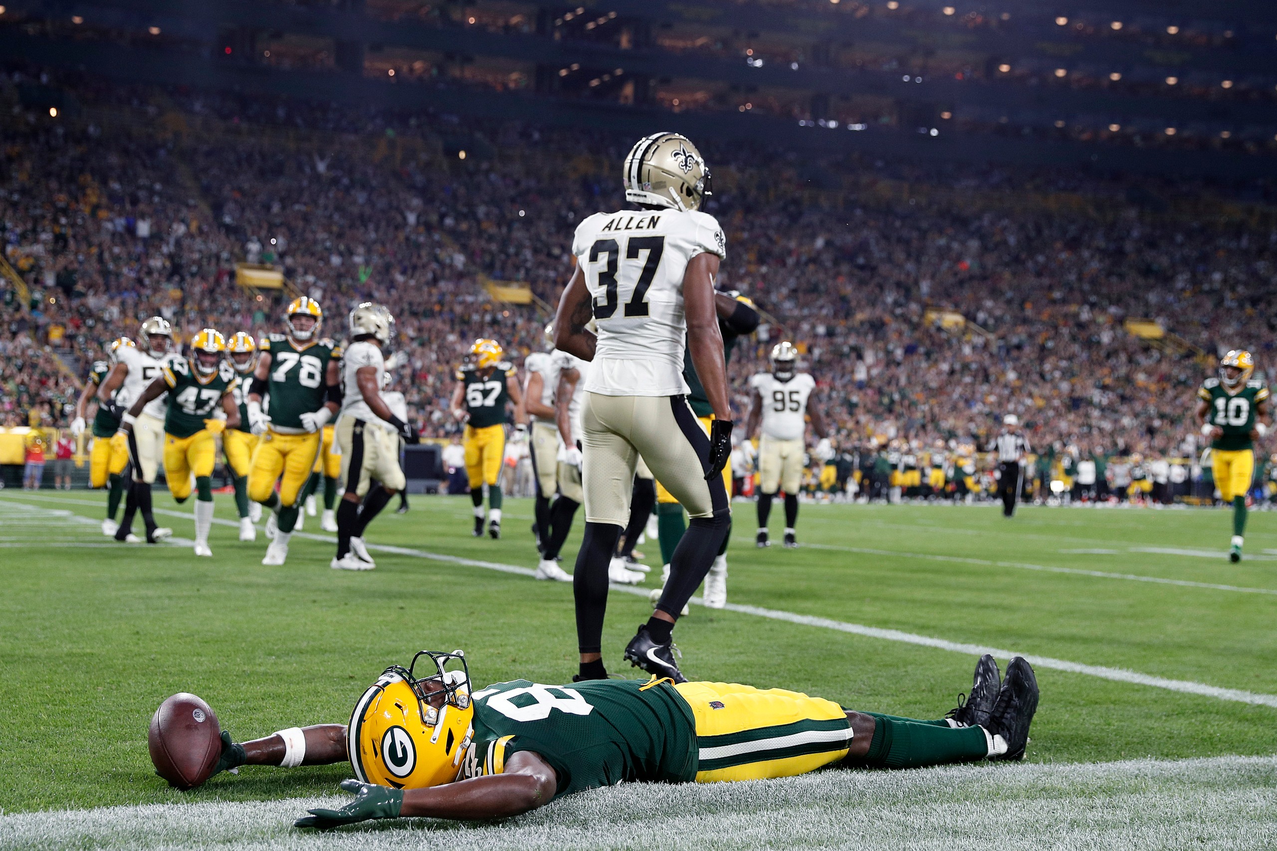 green bay packers wide receiver romeo doubs