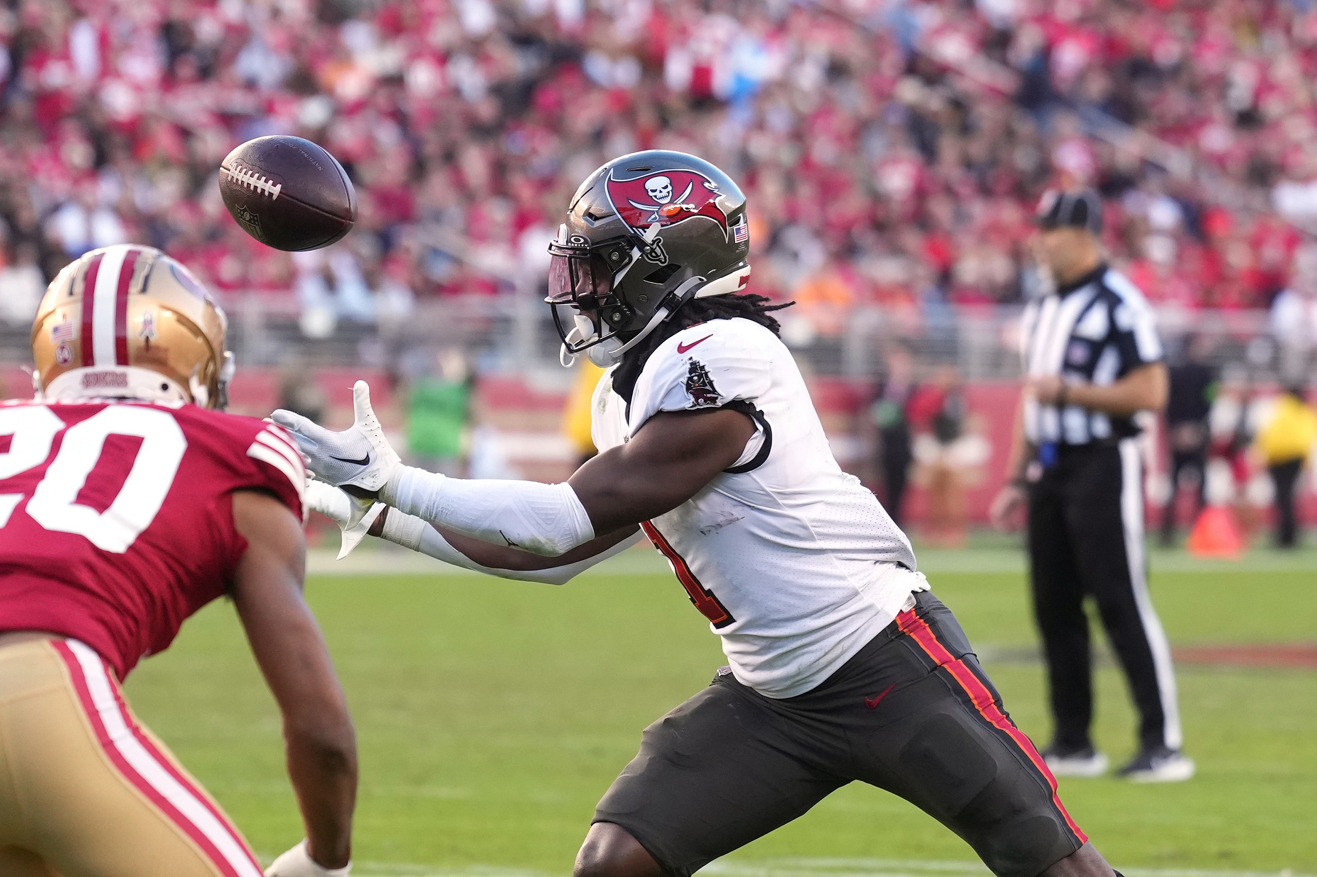 week 13 fantasy football start and sit: rachaad white