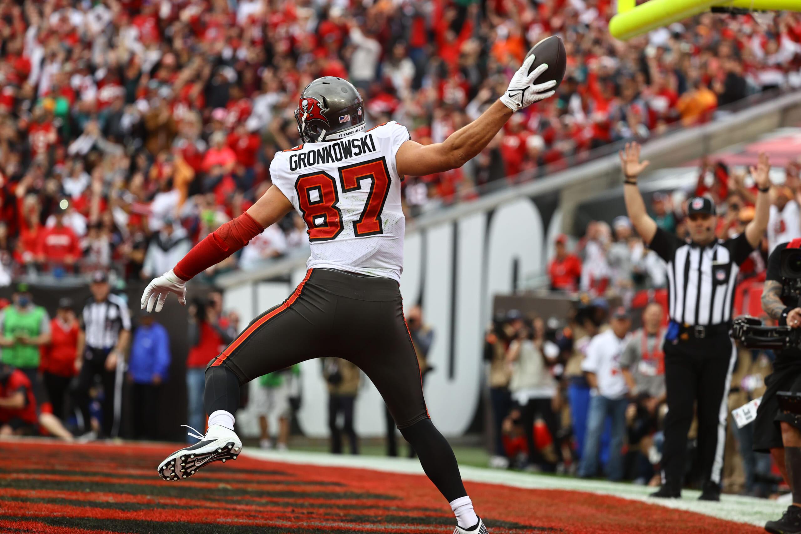 rams at buccaneers bold predictions: rob gronkowski