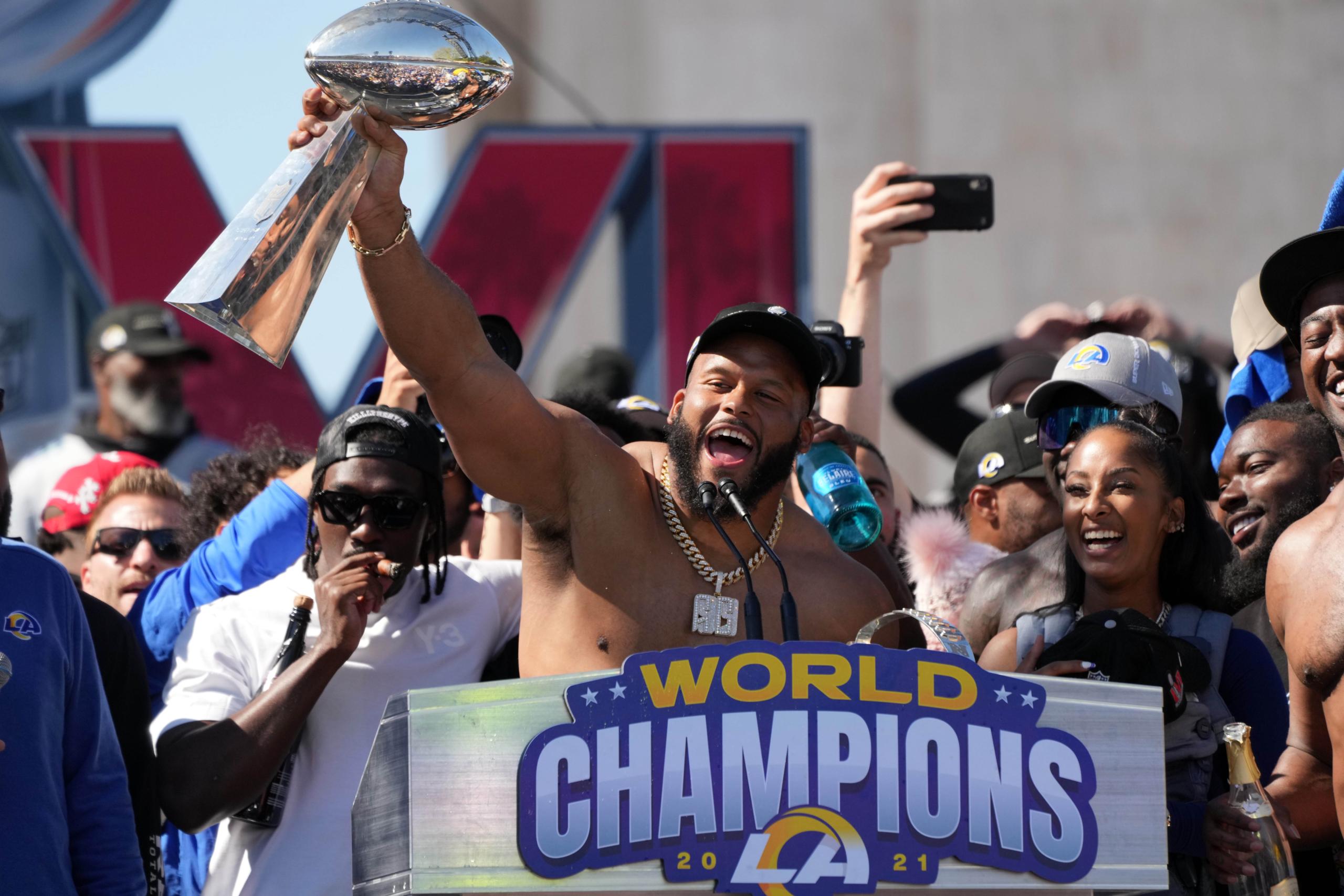 aaron donald contract