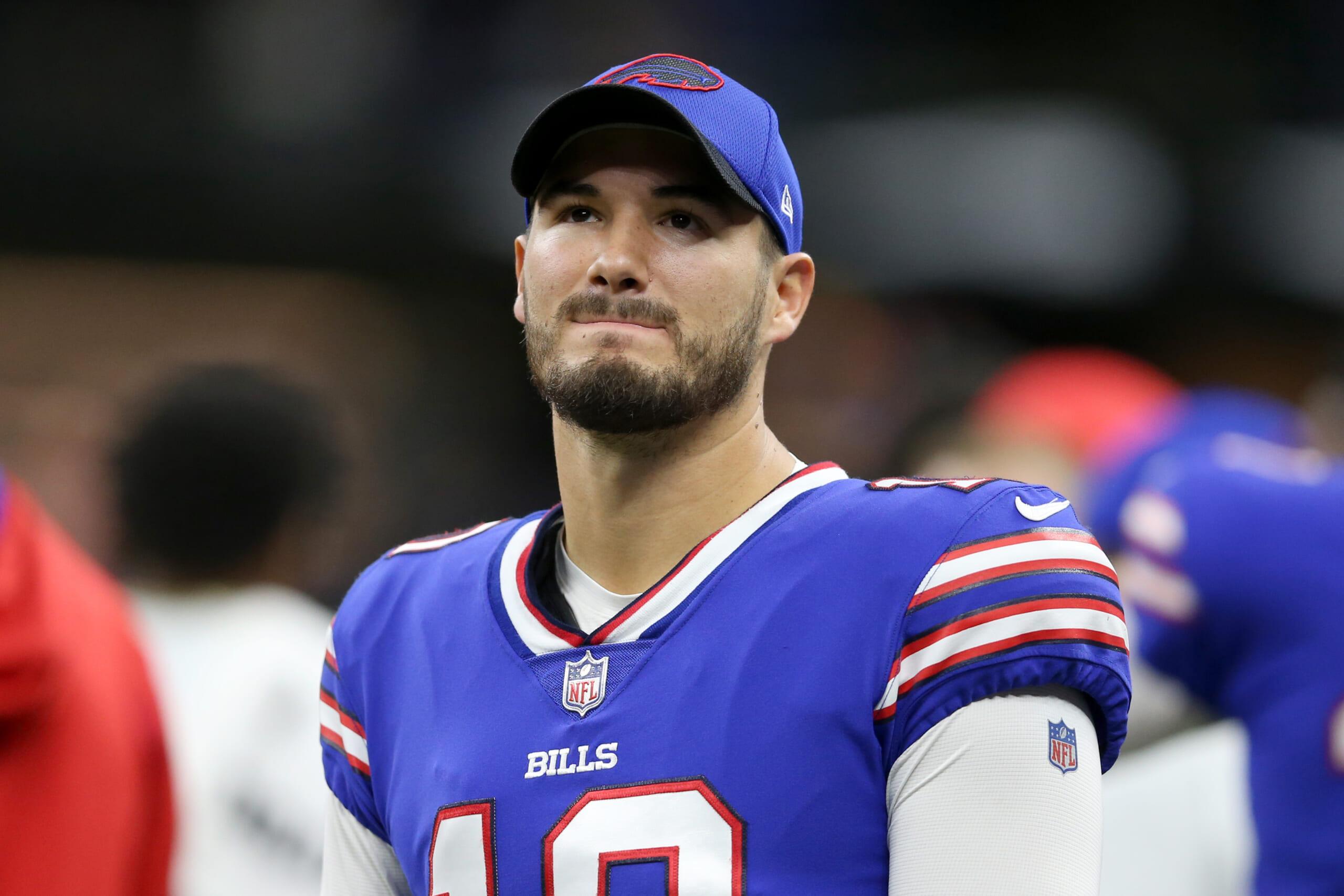 pittsburgh steelers sign mitchell trubisky