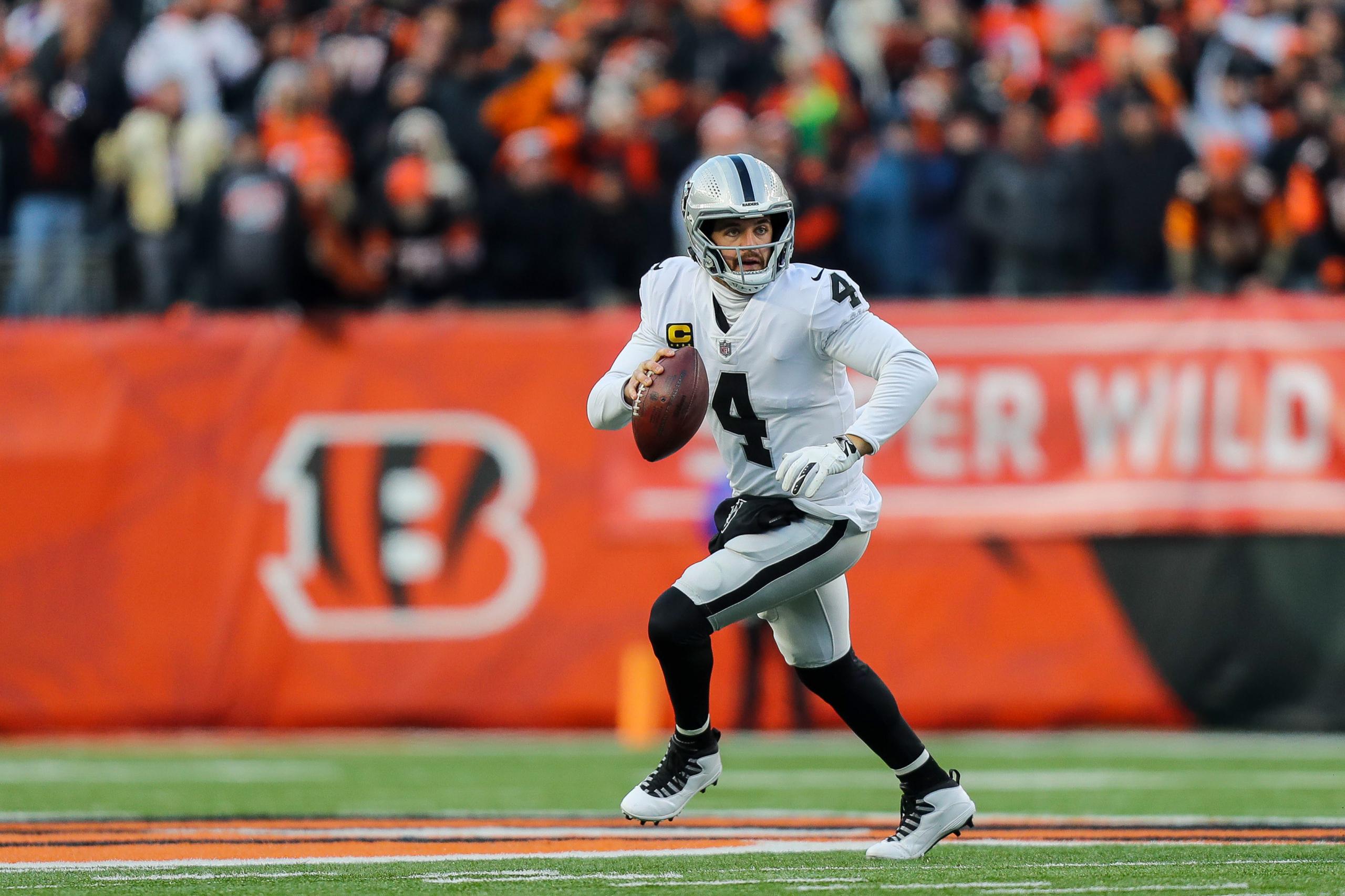 derek carr contract, las vegas raiders