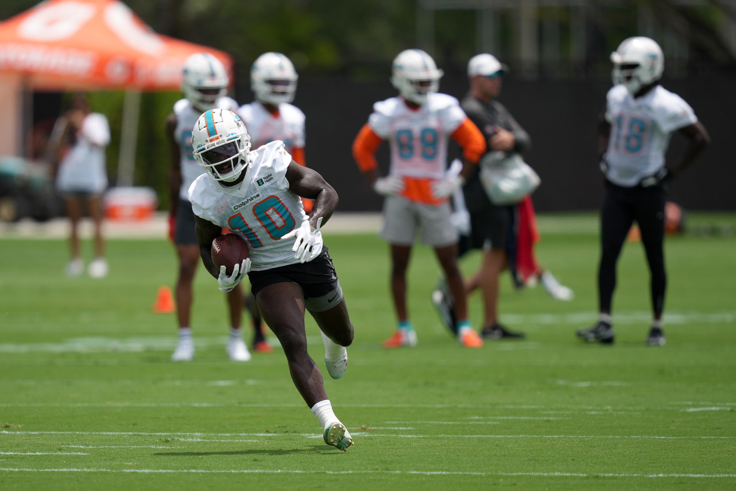 tyreek hill, Tua Tagovailoa