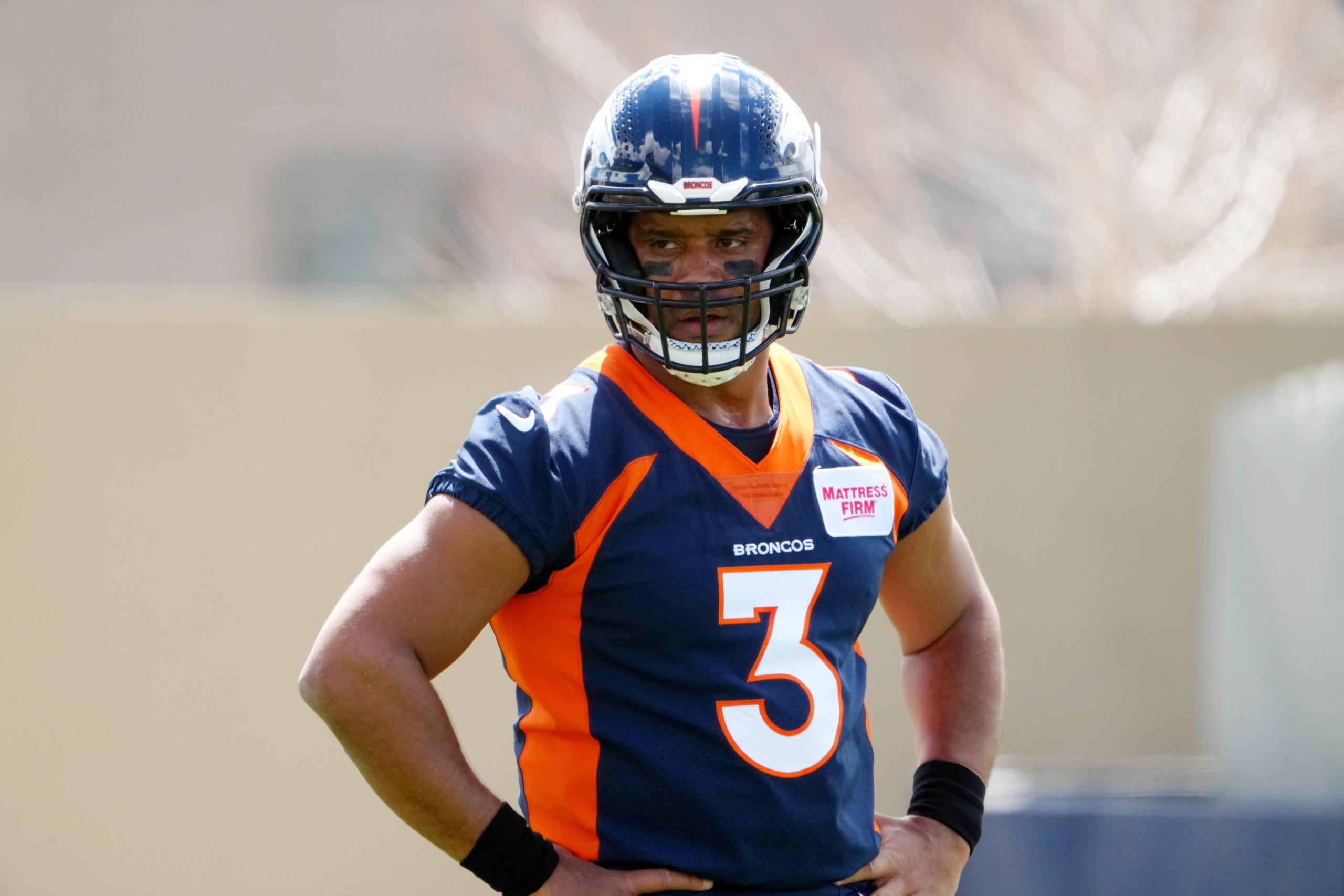 Denver-Broncos-Russell-Wilson