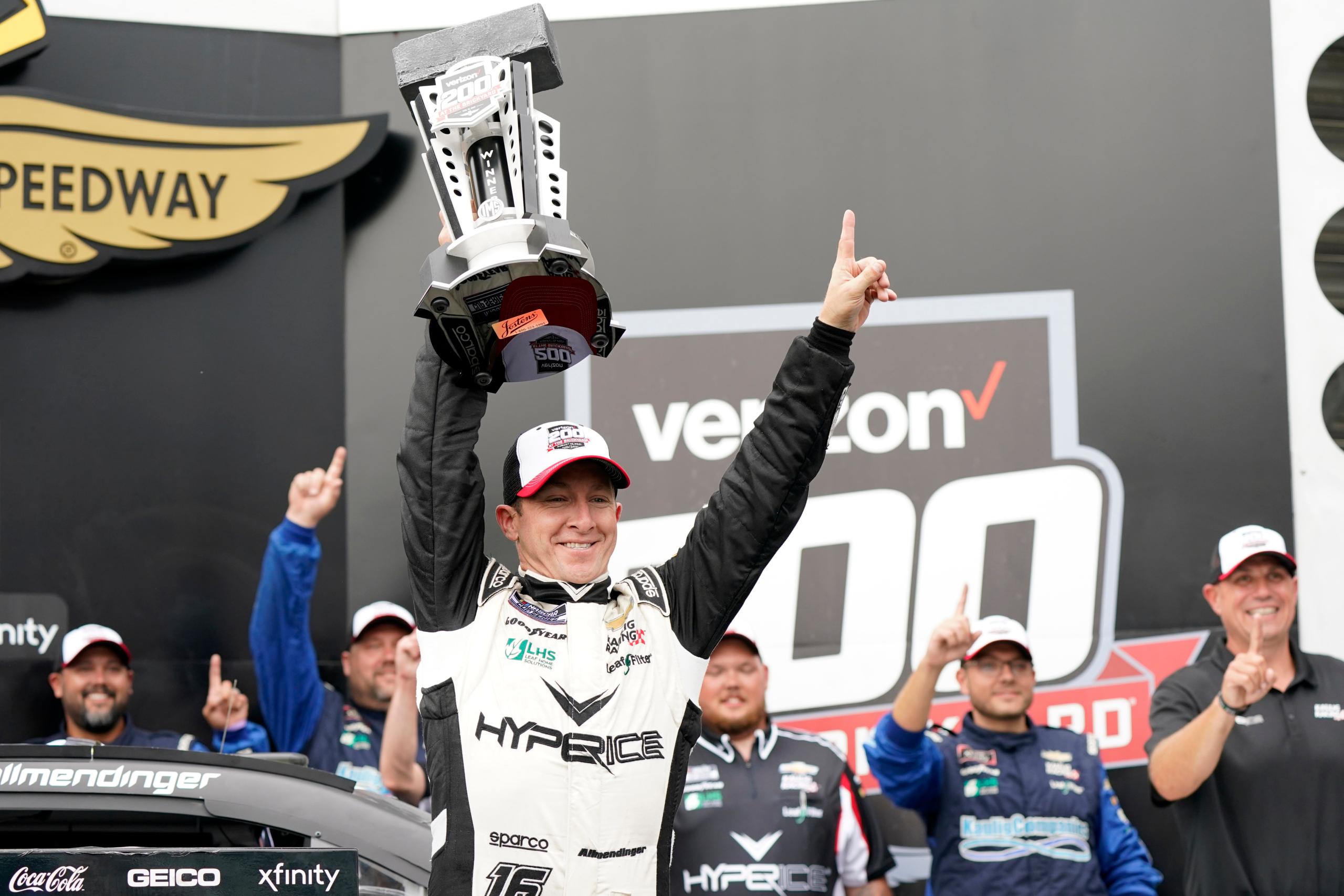 NASCAR: Verizon 200 at the Brickyard