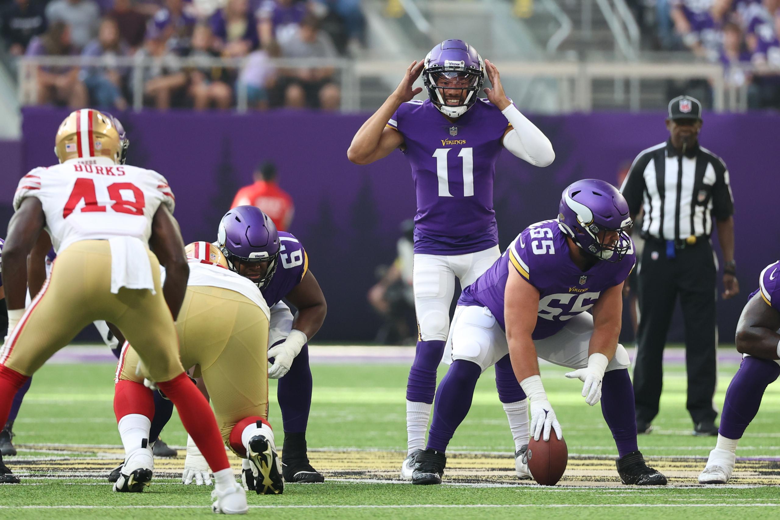NFL: San Francisco 49ers at Minnesota Vikings