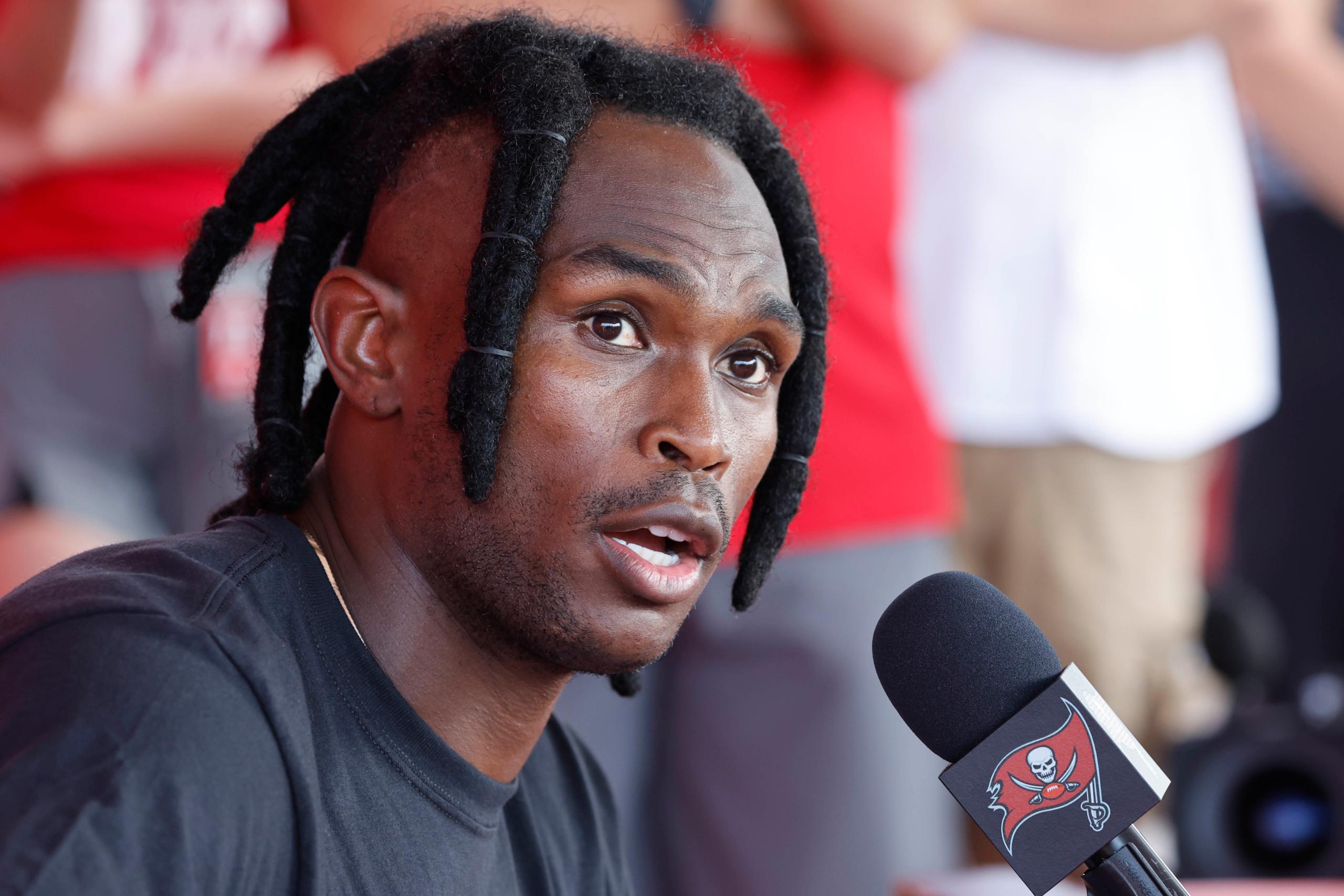 tampa bay buccaneers, julio jones