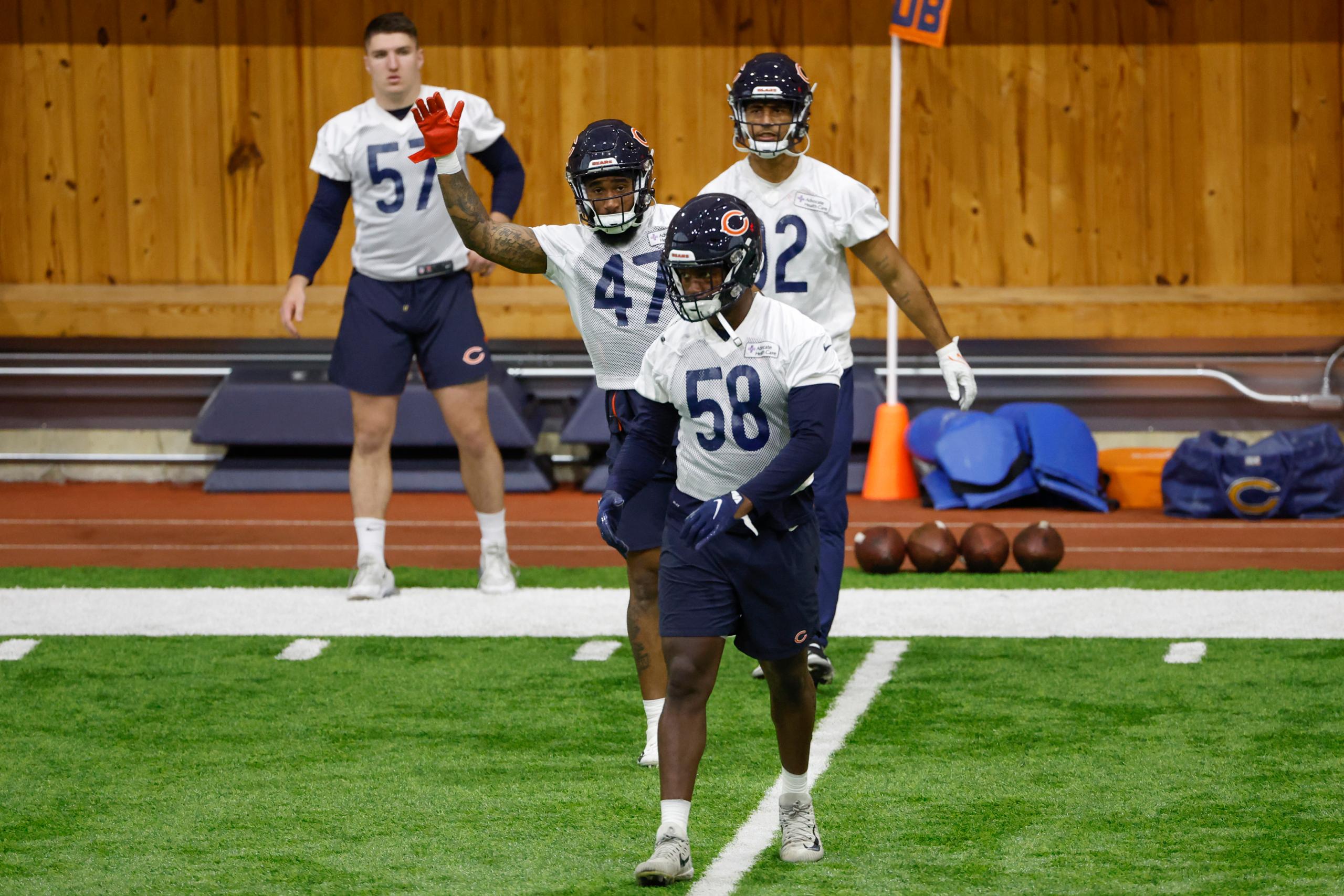 chicago bears' roquan smith