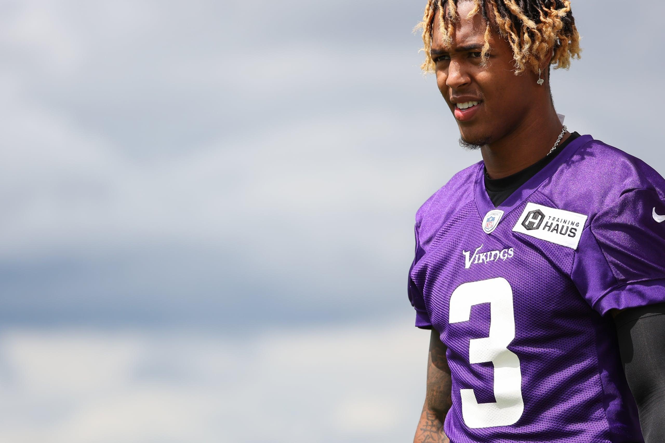 new england patriots trade for cameron dantzler