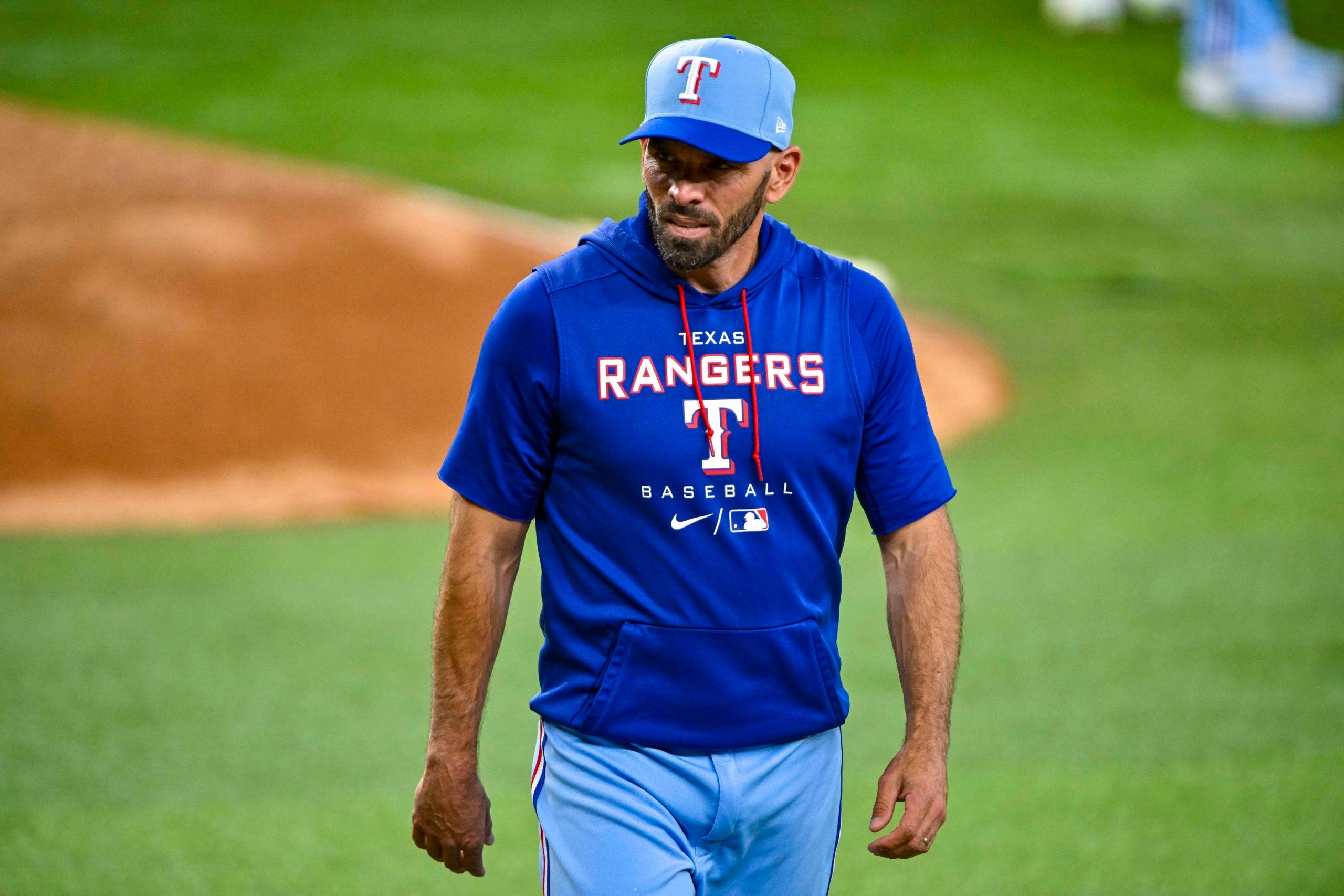 texas rangers fire chris woodward