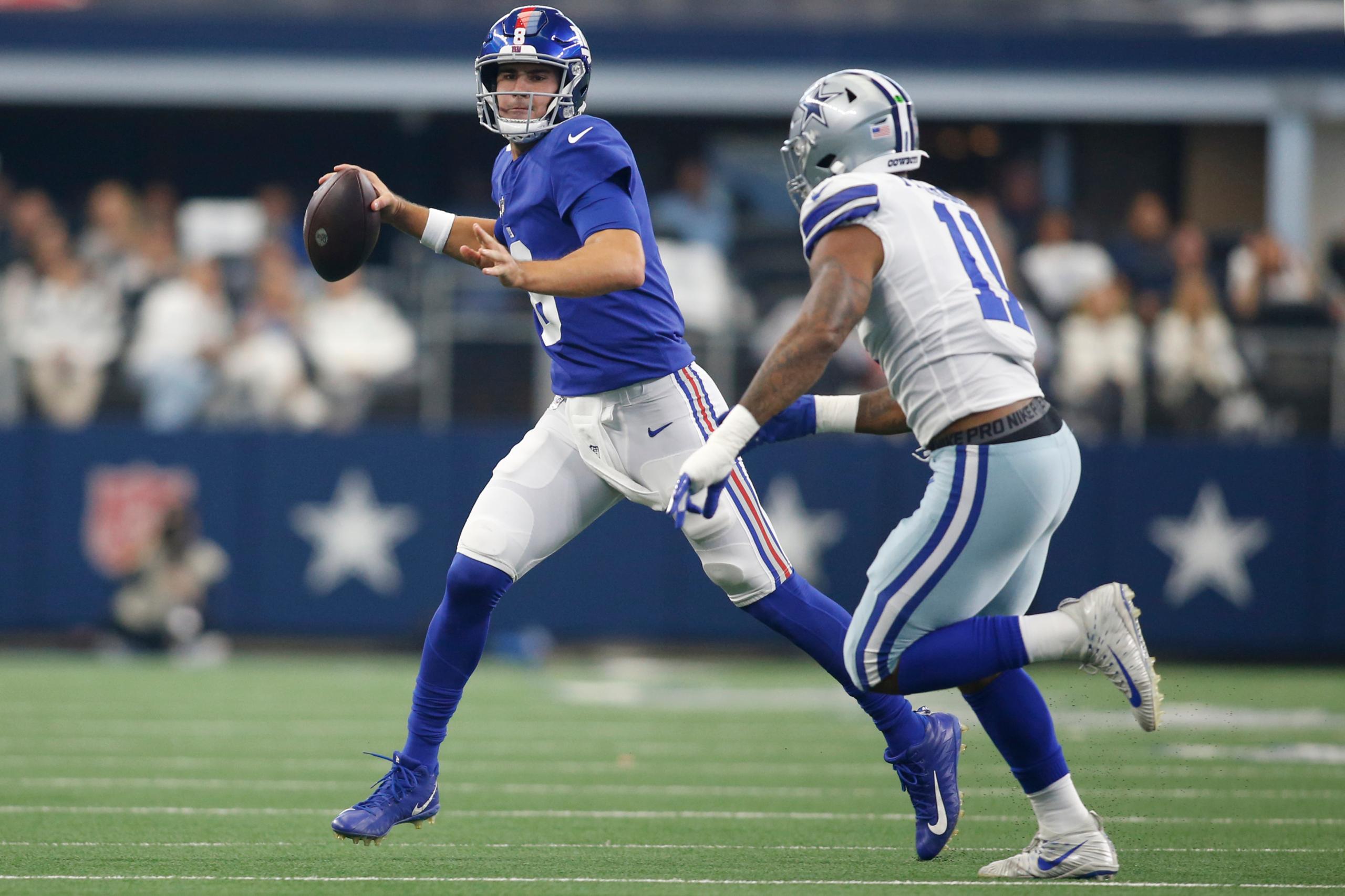 NFL: New York Giants at Dallas Cowboys