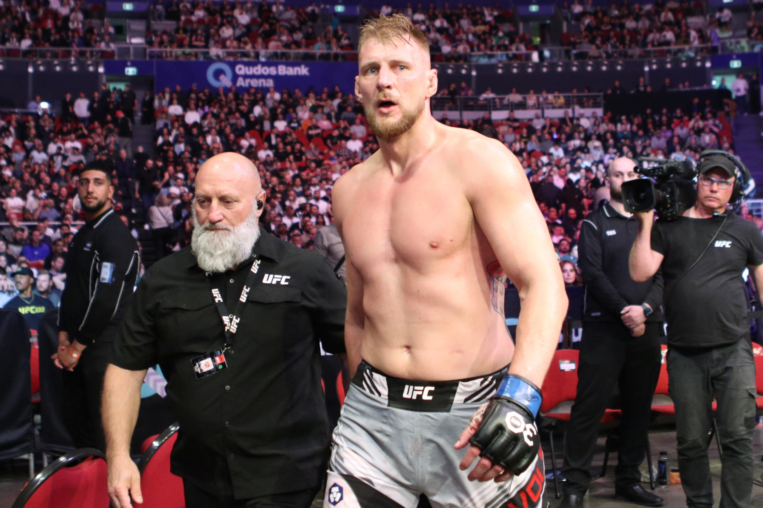 ufc heavyweight rankings