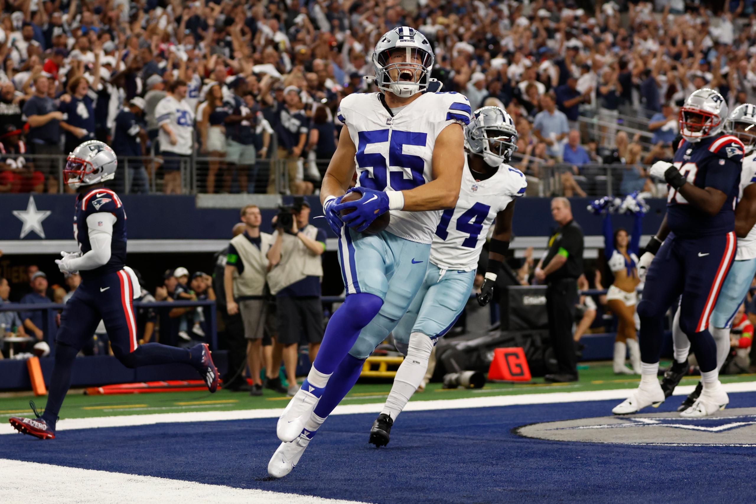 NFL: New England Patriots at Dallas Cowboys