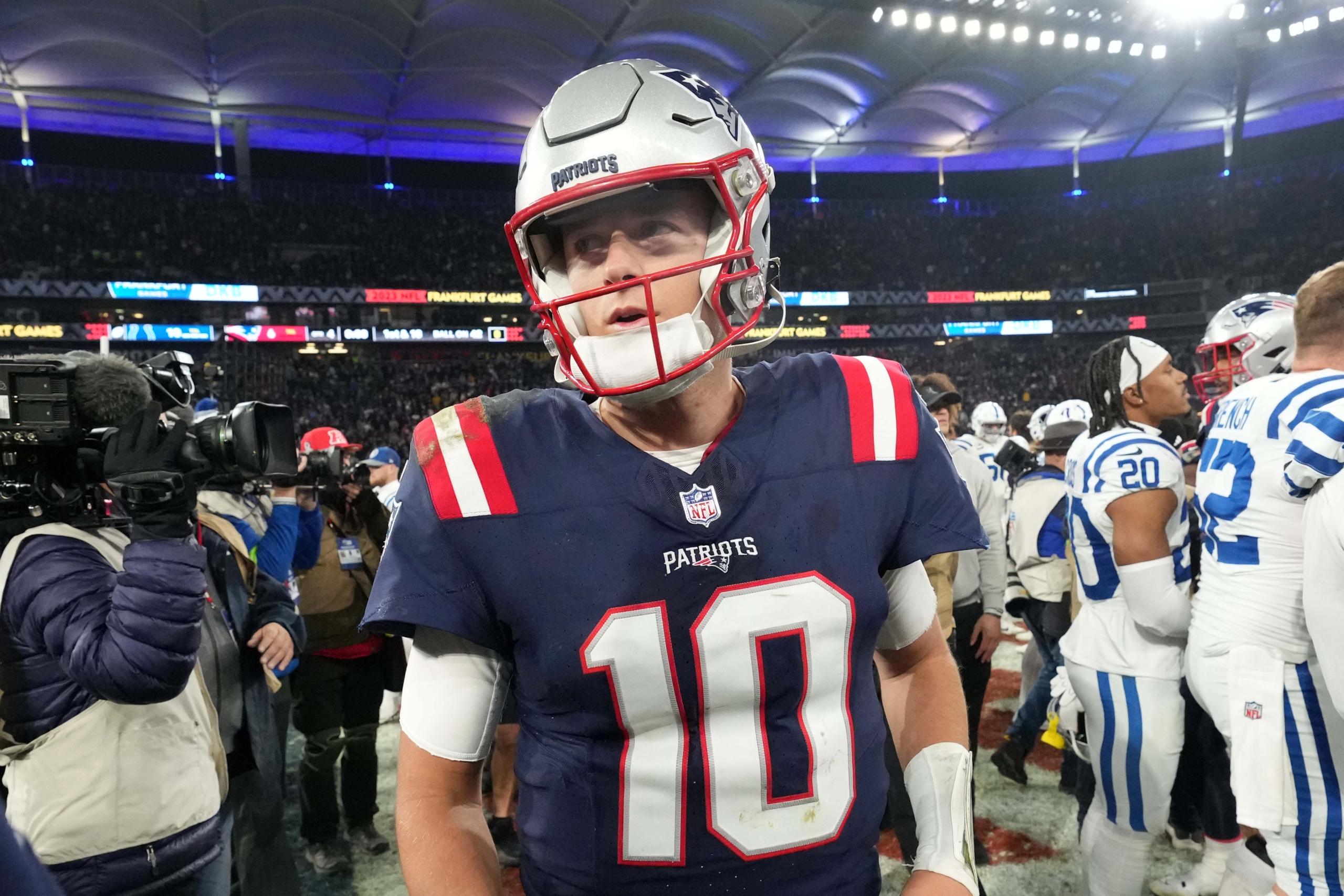 mac jones, new england patriots