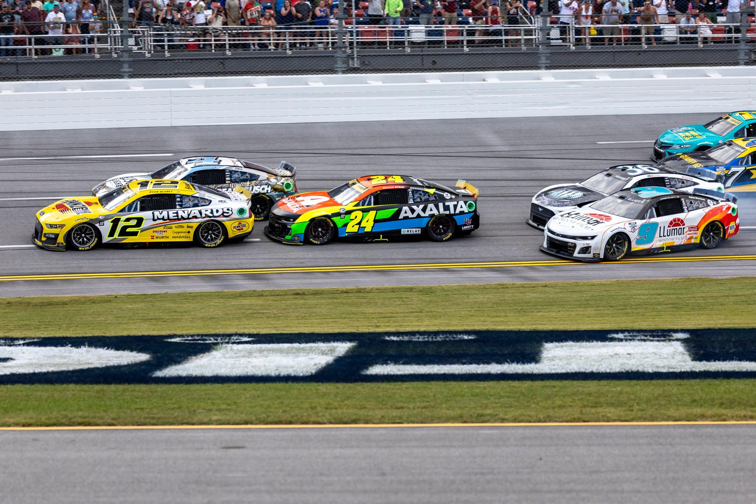 NASCAR: YellaWood 500