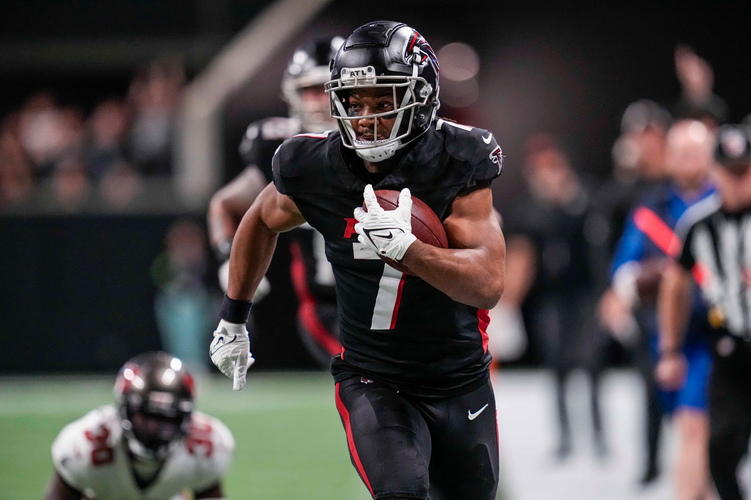 week 15 fantasy football start and sit: bijan robinson