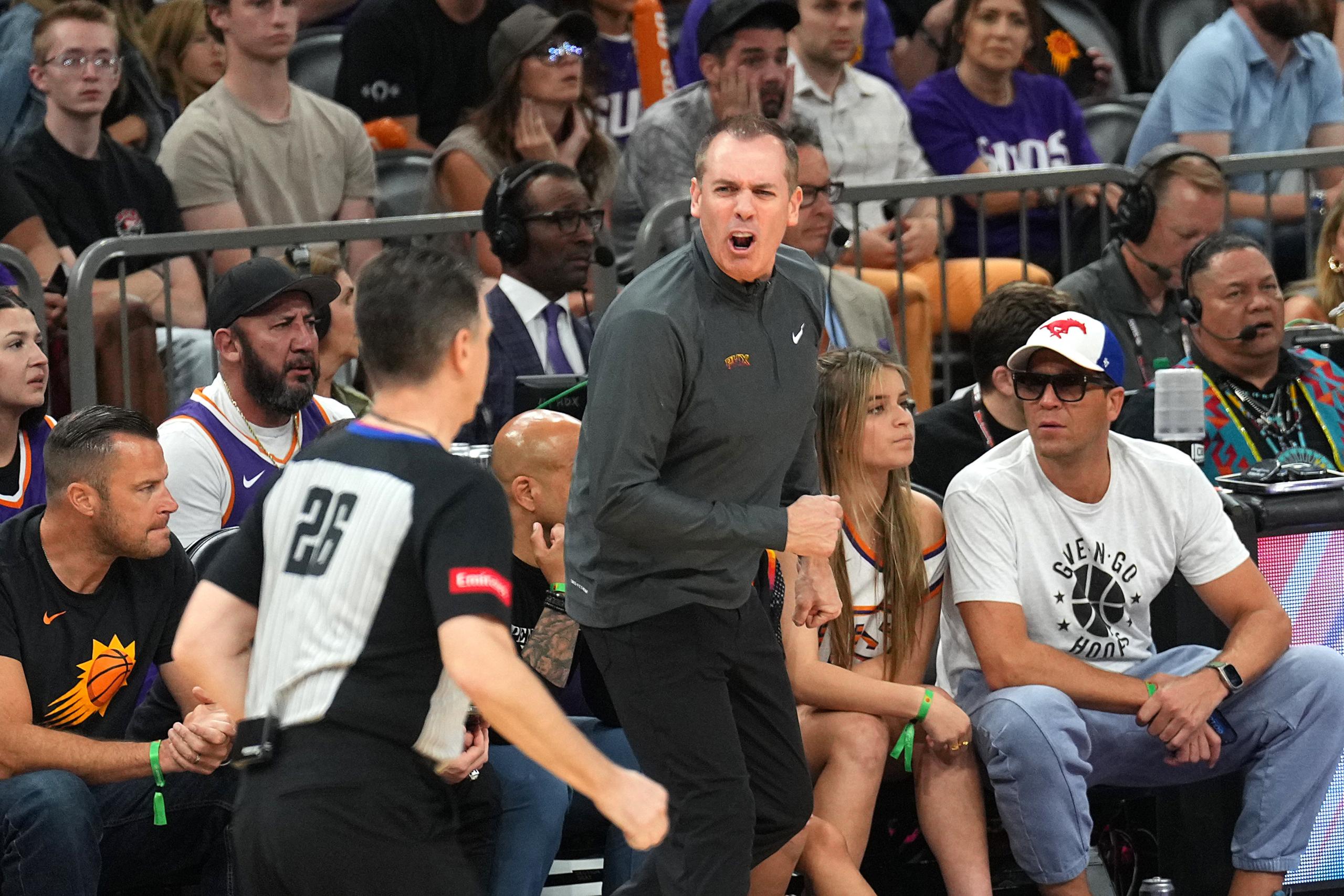 Phoenix Suns head coach Frank Vogel