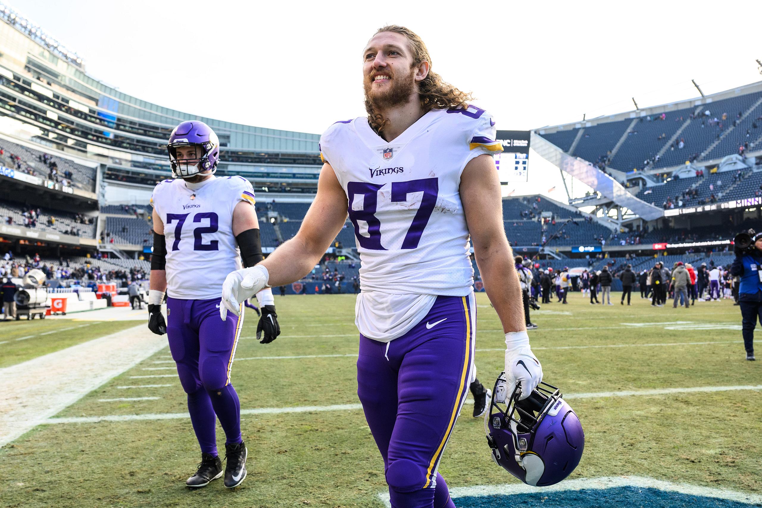 NFL: Minnesota Vikings at Chicago Bears