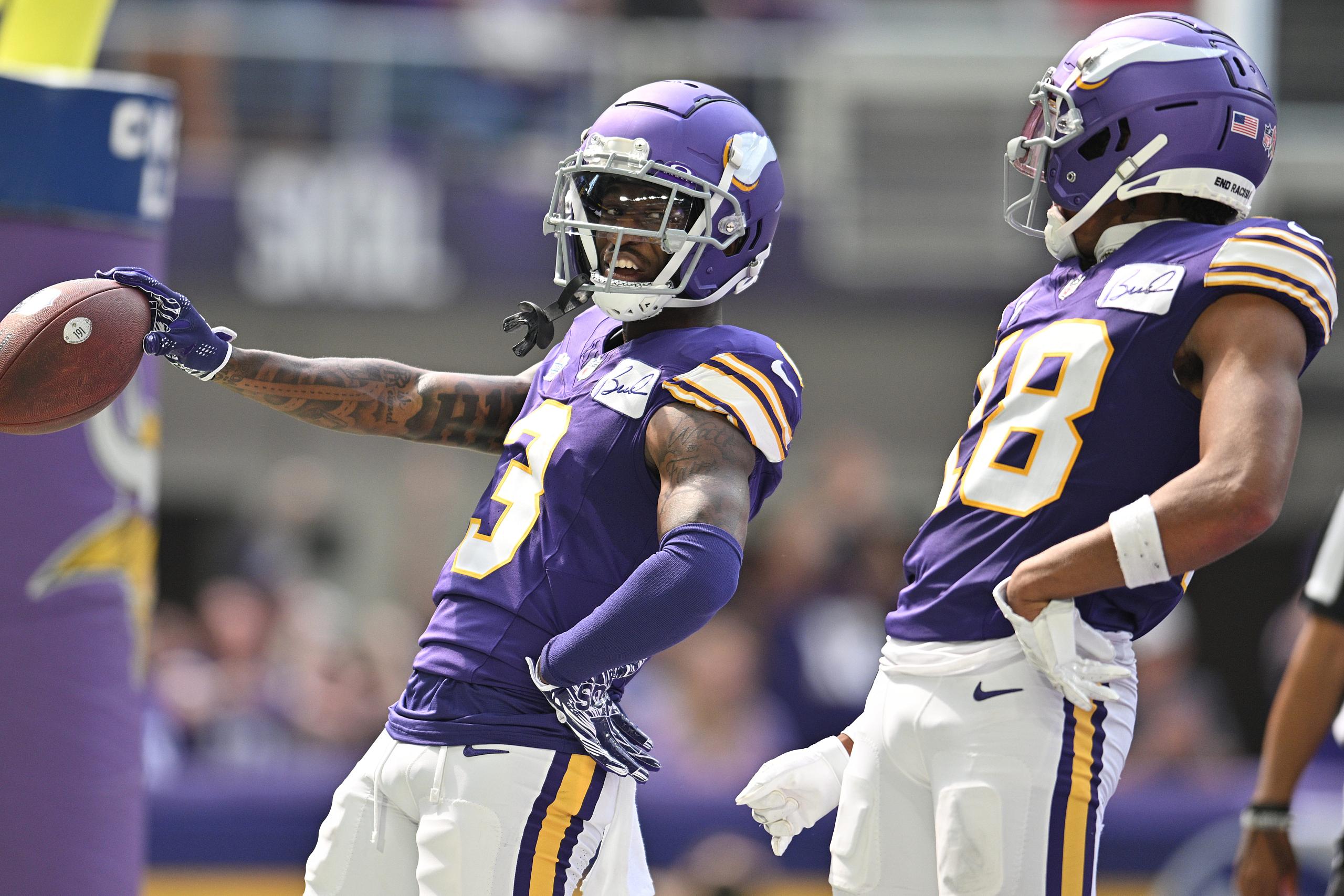 nfl week 2 storylines: phildelphia eagles at minnesota vikings