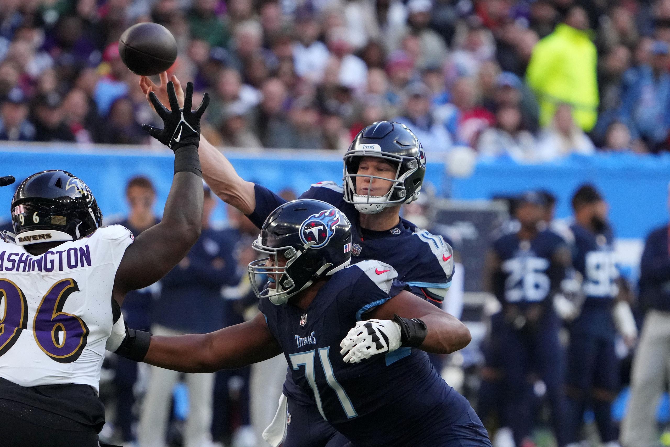 ryan tannehill, tennessee titans