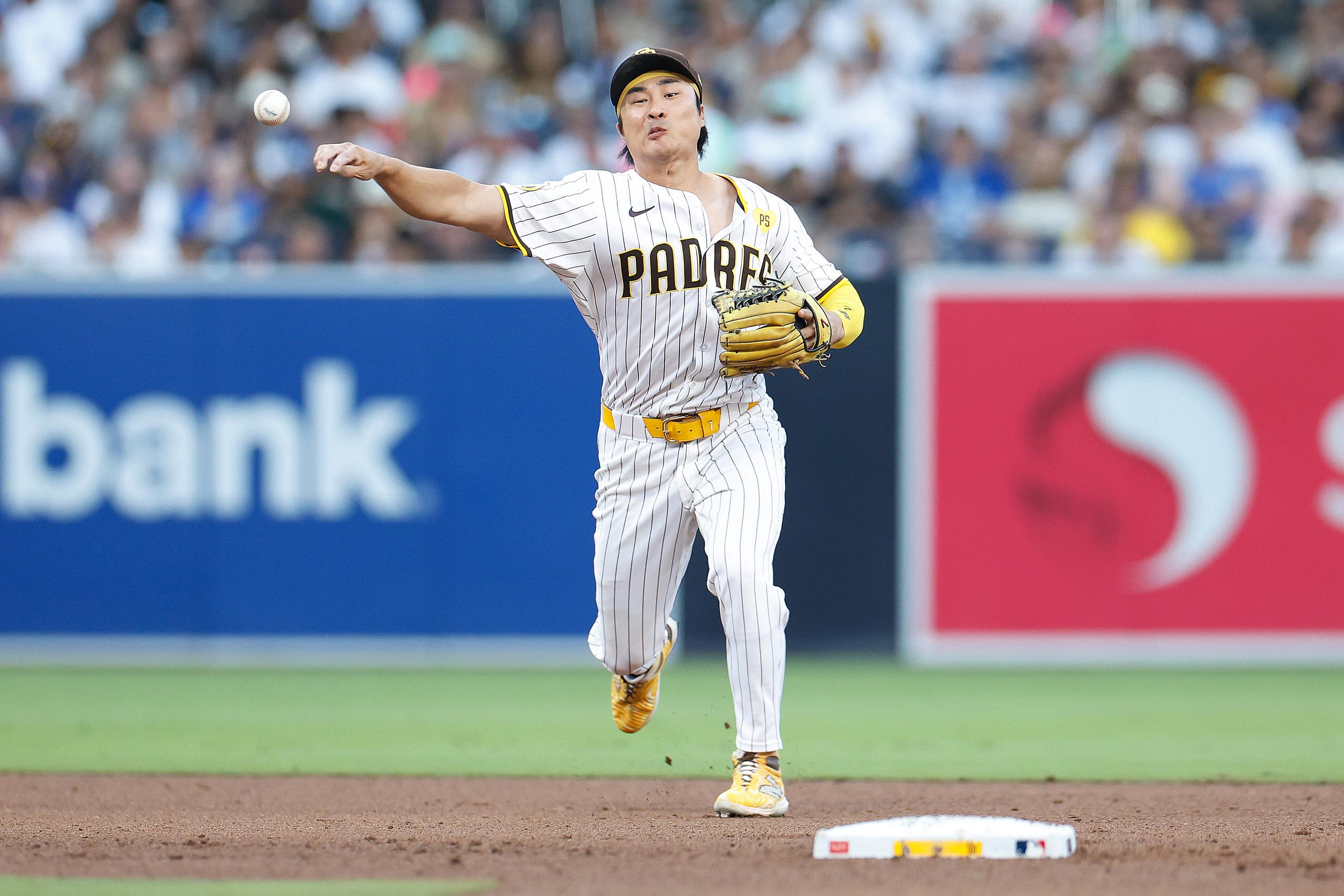 Top MBL free agents 2025