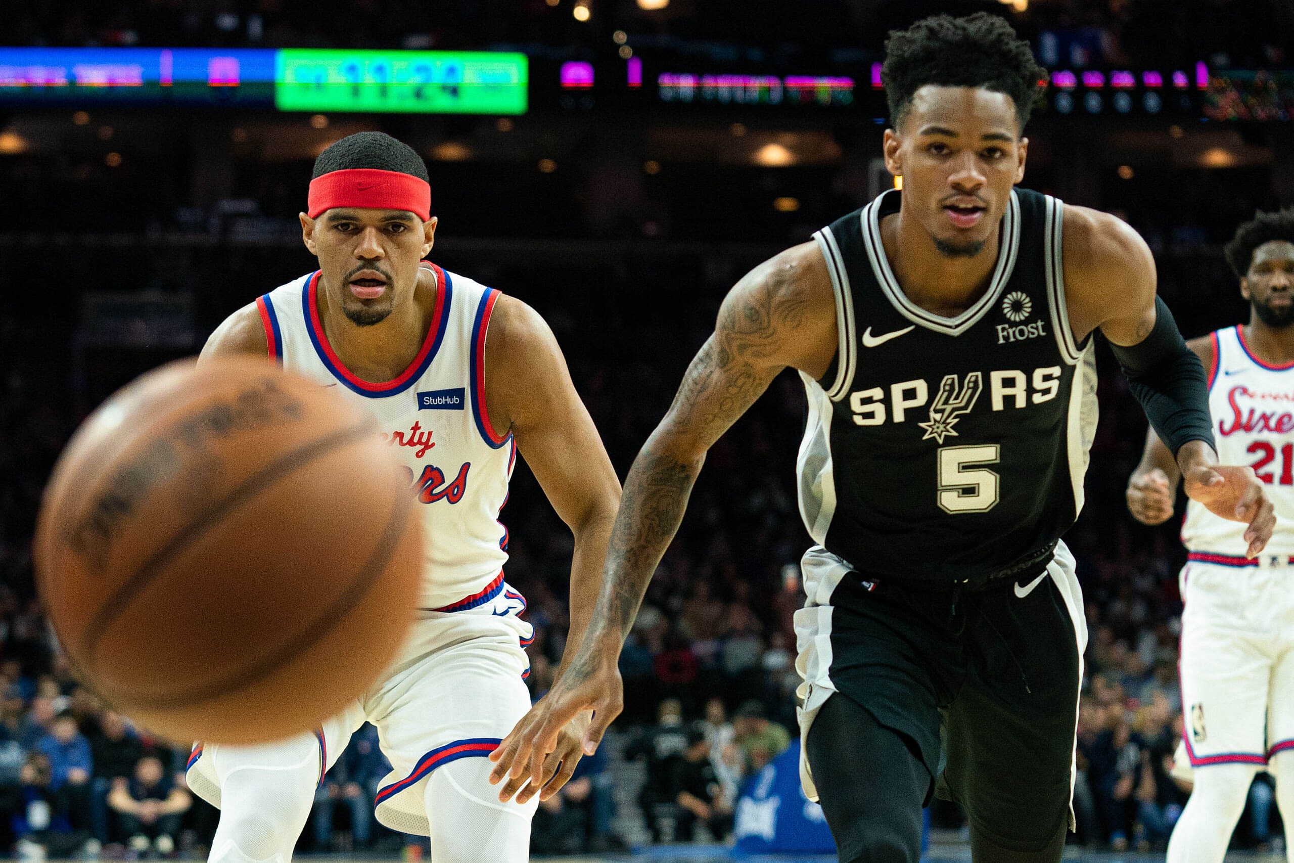 dejounte murray trade to the philadelphia 76ers