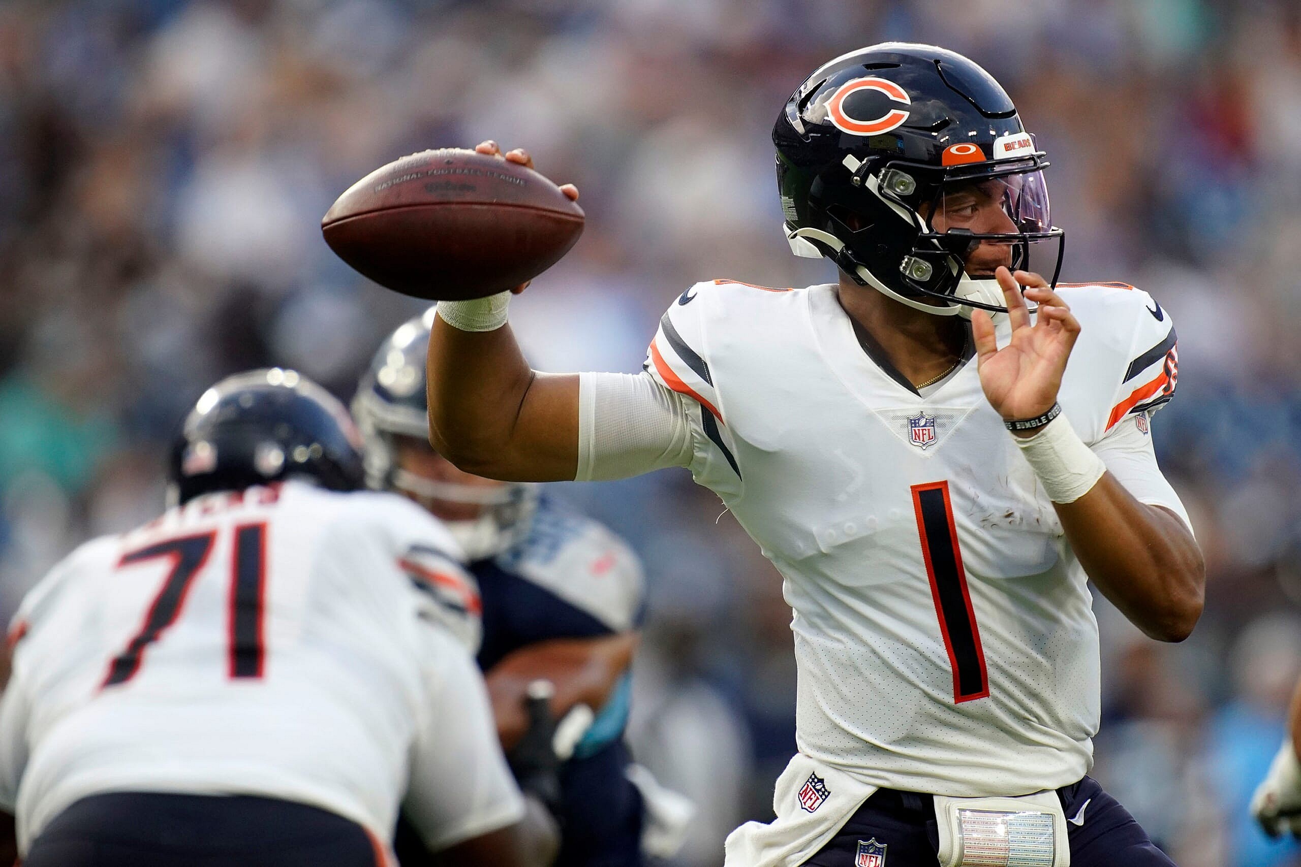 chicago bears qb justin fields