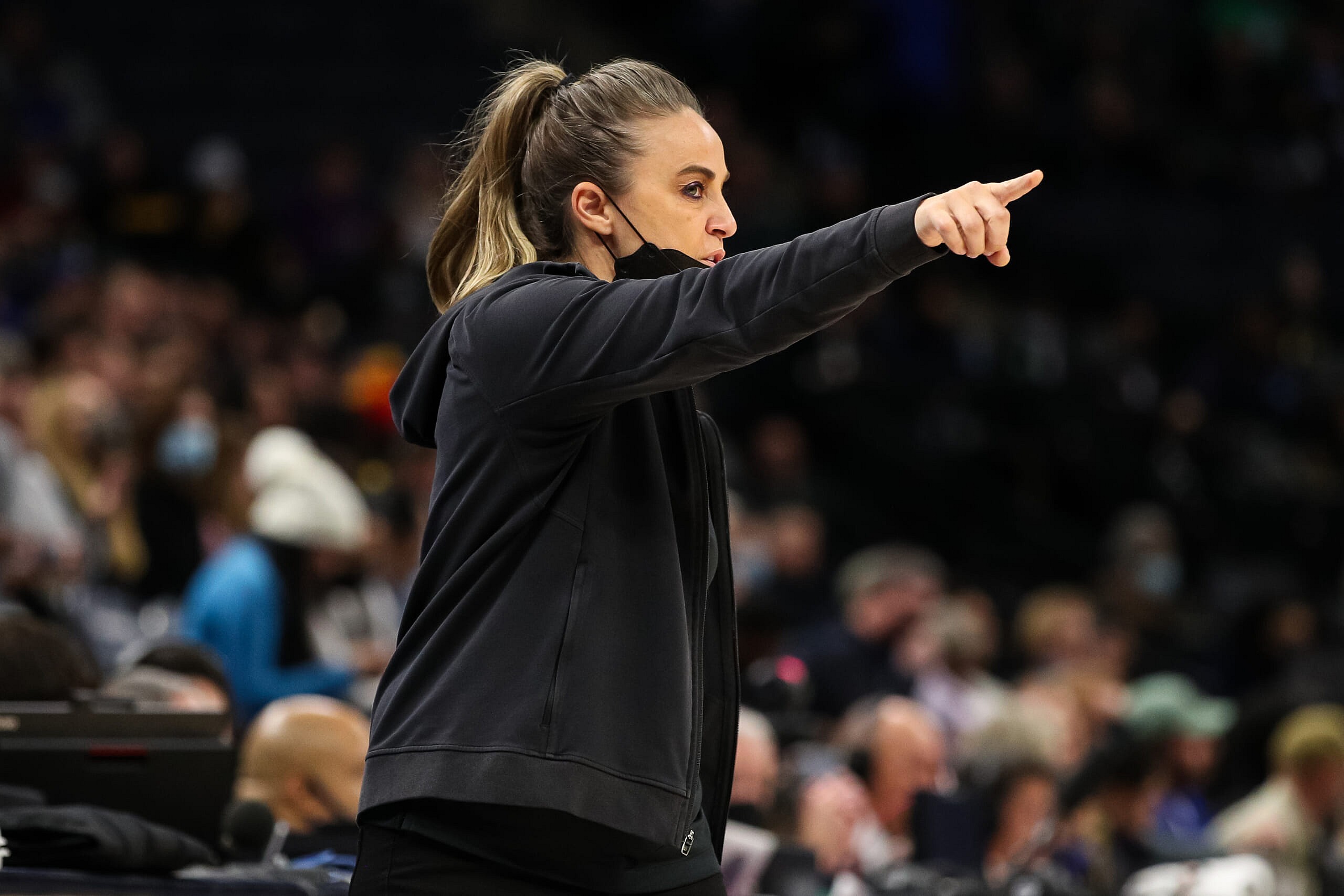 San-Antonio-Spurs-Becky-Hammon