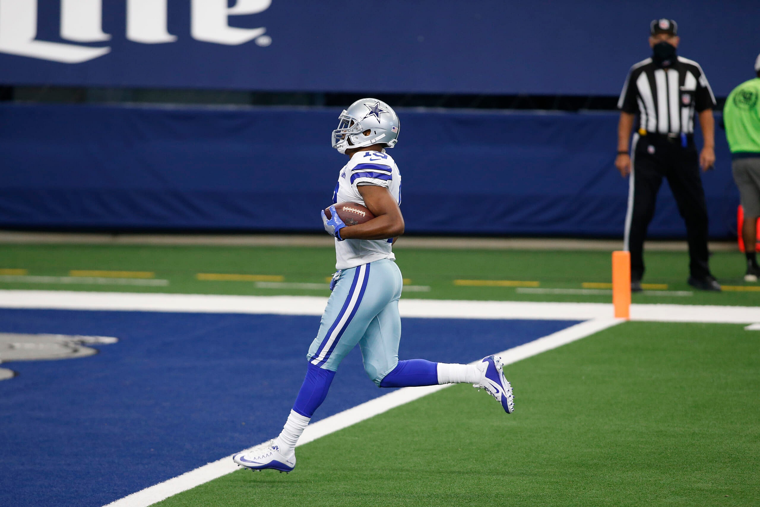 NFL: Cleveland Browns at Dallas Cowboys