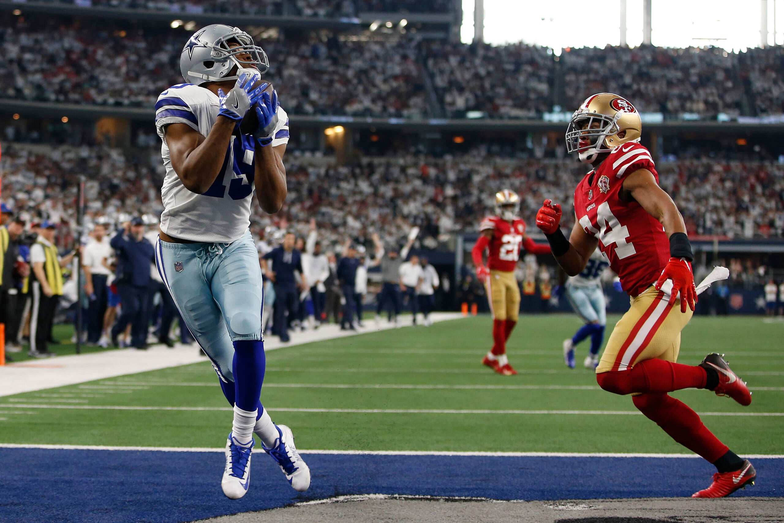 NFL: NFC Wild Card Playoff-San Francisco 49ers at Dallas Cowboys