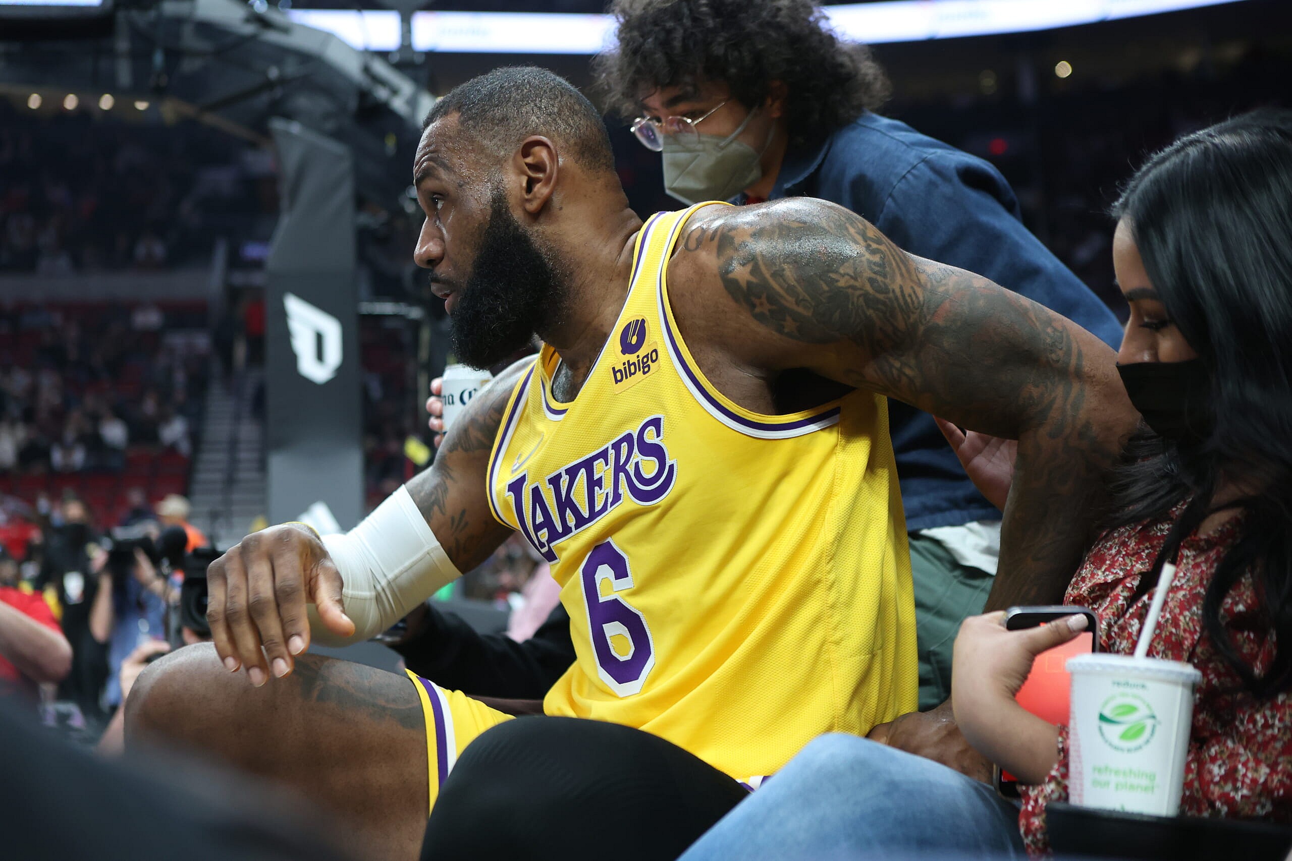 nba trade deadline losers: lebron james, los angeles lakers