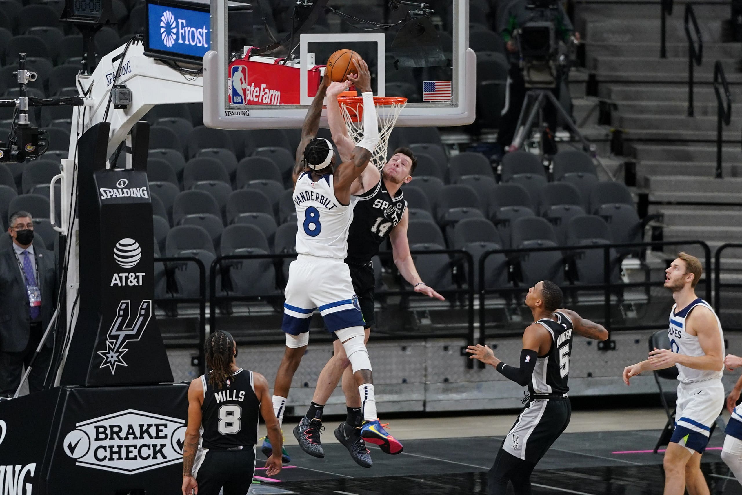san antonio spurs draft includes jarred vanderbilt trade