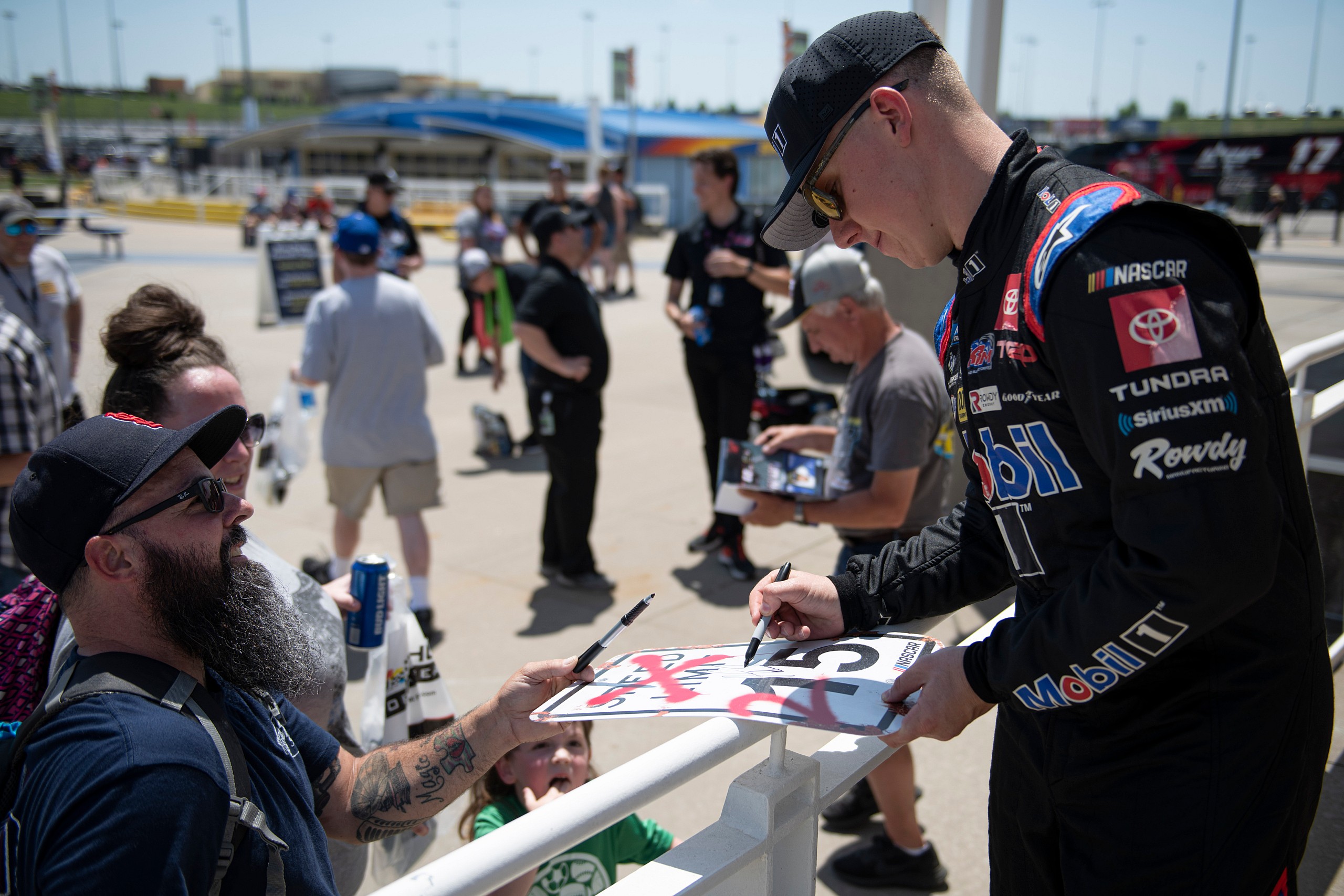NASCAR: Truck Series Heart Of America 200