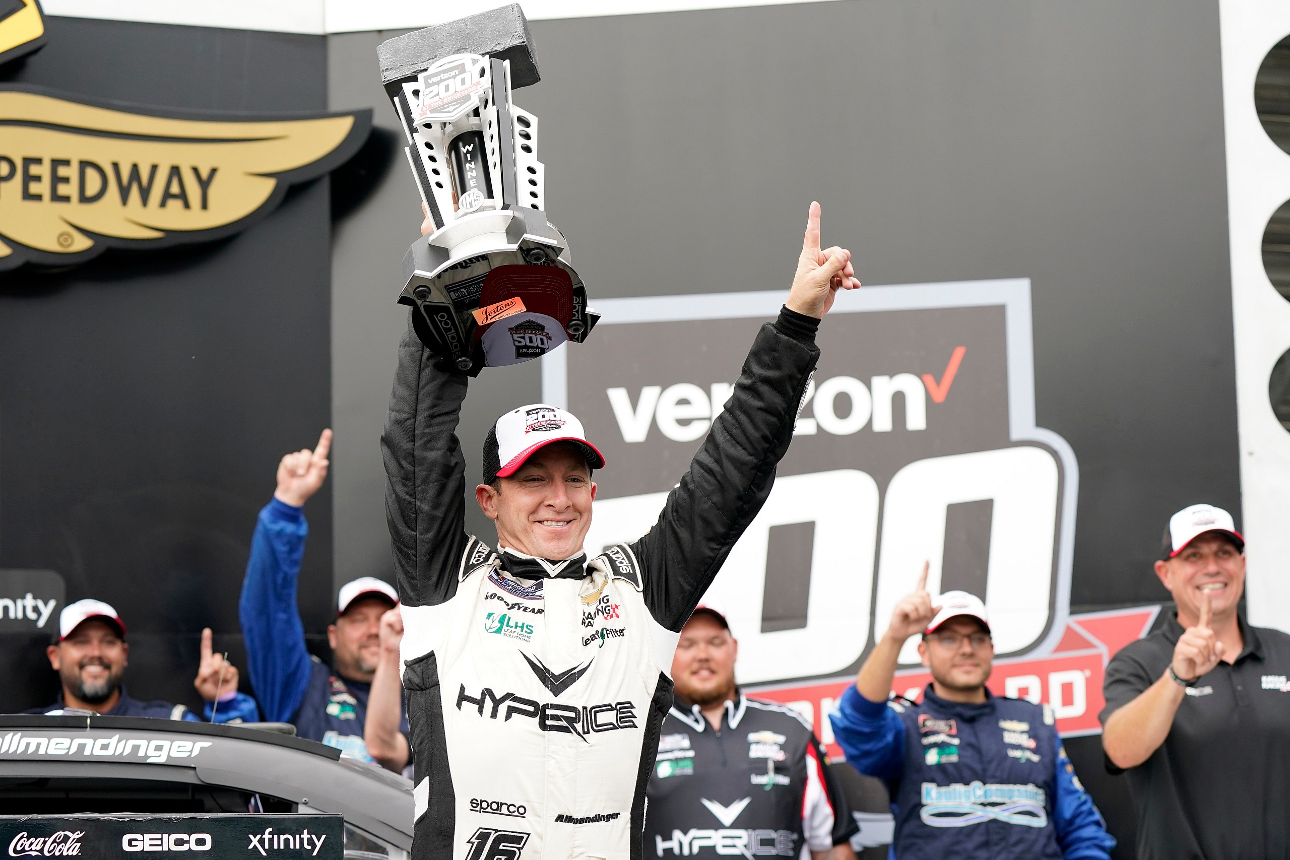 NASCAR: Verizon 200 at the Brickyard