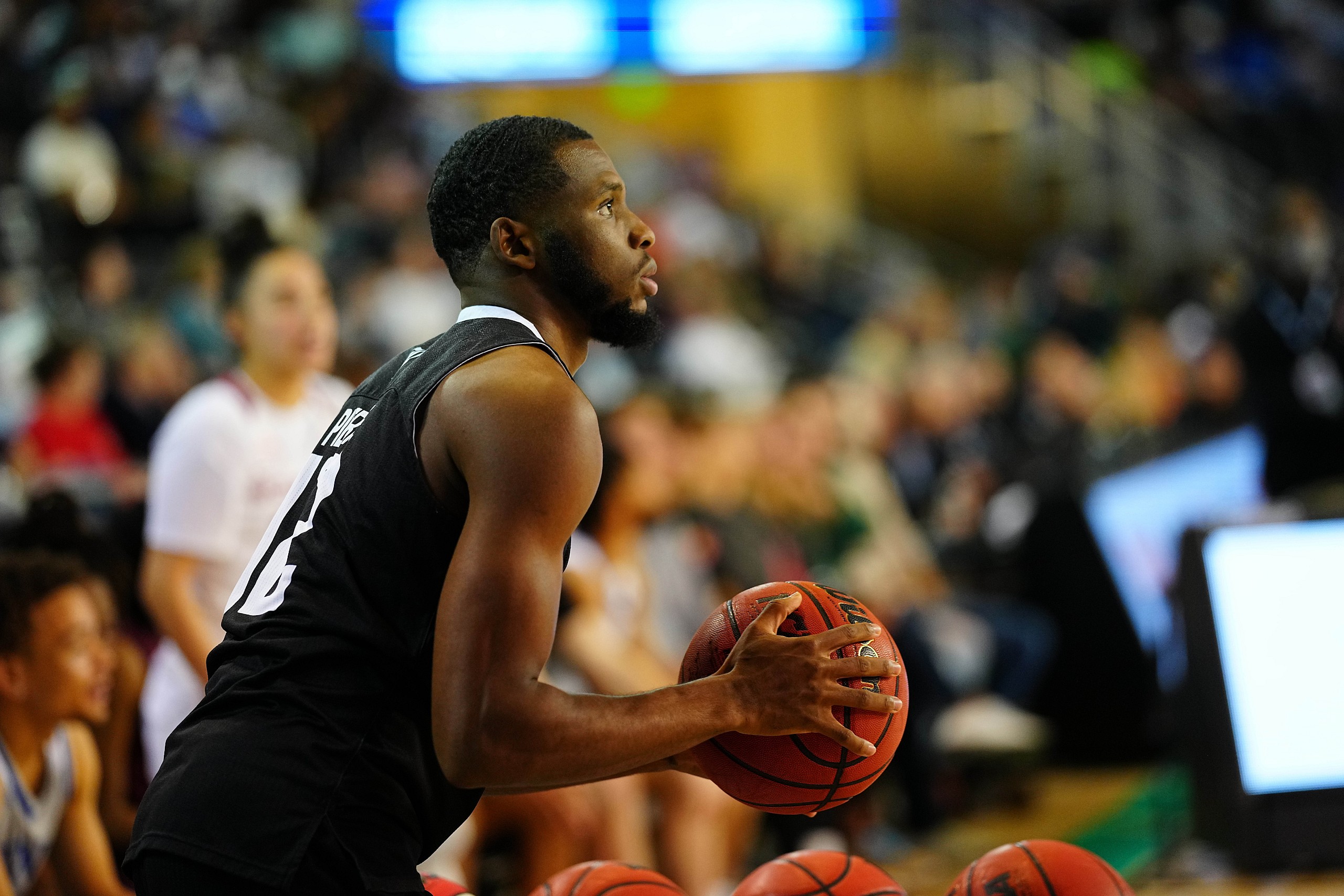 NCAA Basketball: College Slam Dunk 3-Point Championships