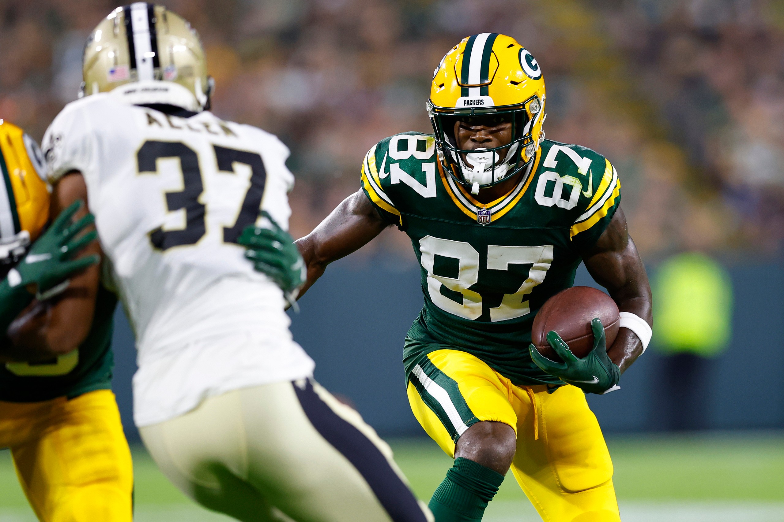 green bay packers wide receiver romeo doubs