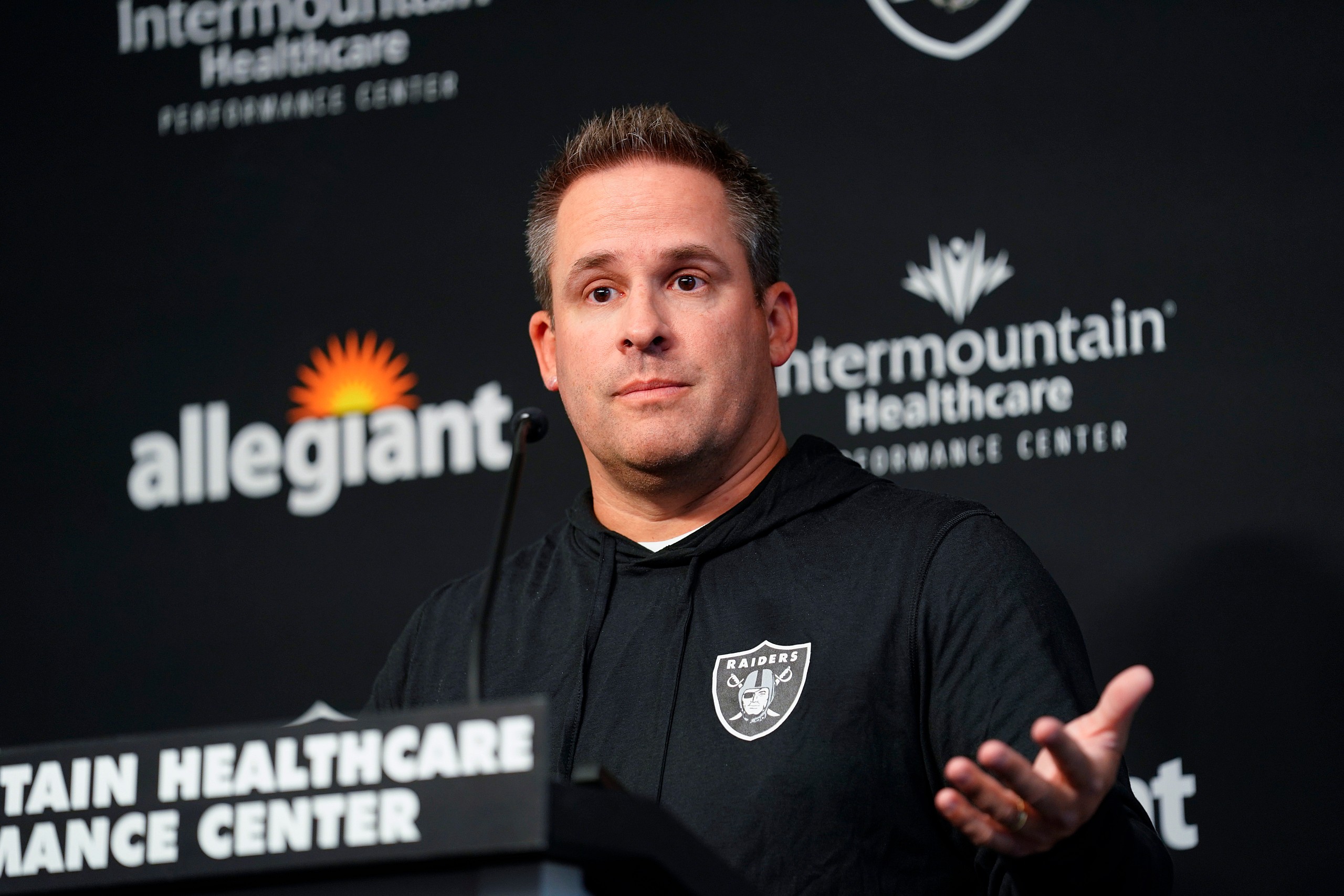 las vegas raiders' josh mcdaniels