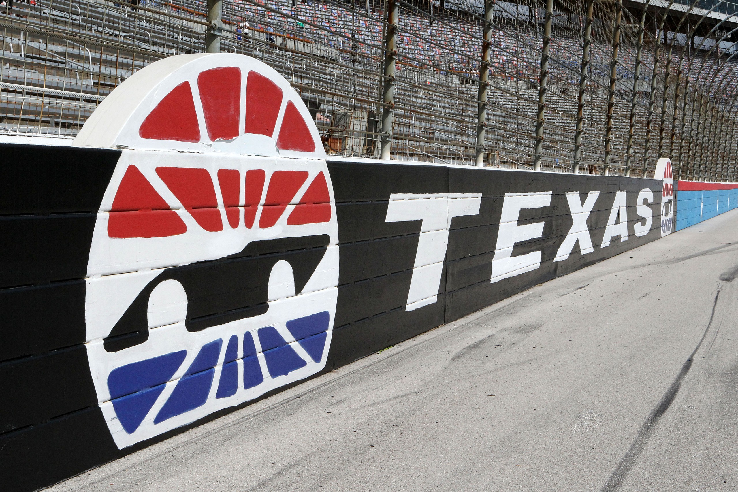 NASCAR: Autotrader EchoPark Automotive 500 and Texas Motor Speedway