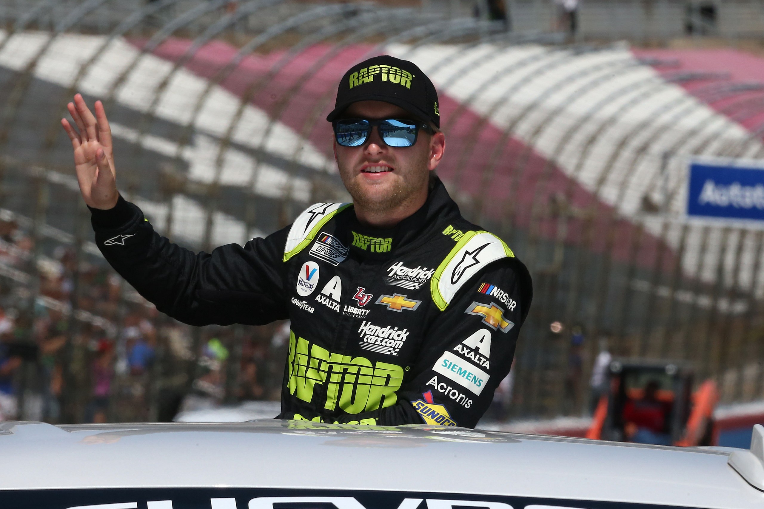 NASCAR: Autotrader EchoPark Automotive 500