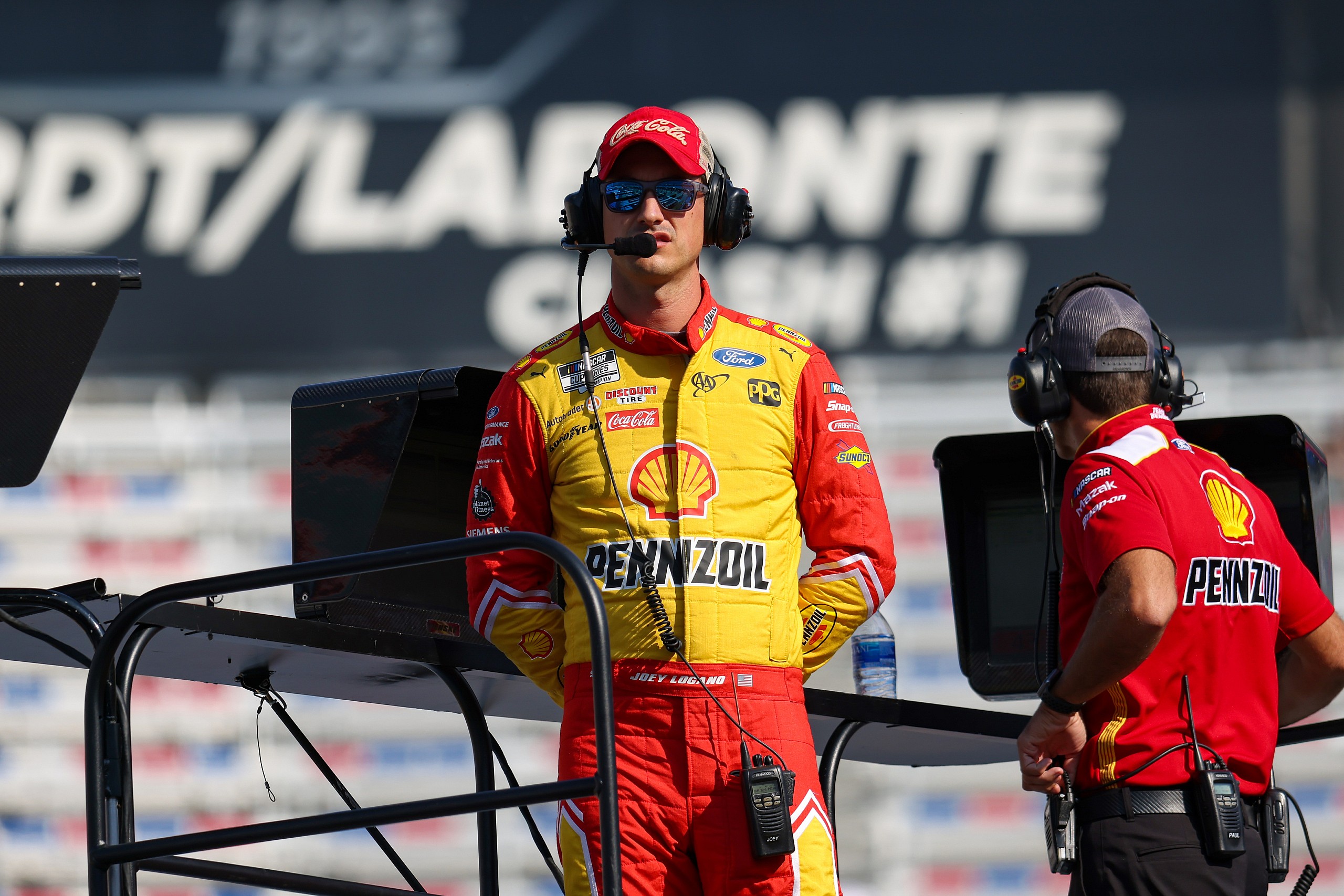 NASCAR: Bass Pro Shops Night Race - Practice and Qualifying