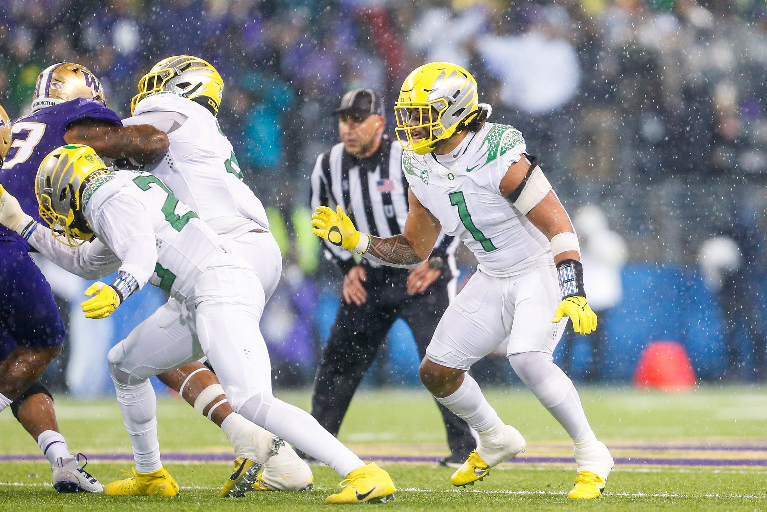 NCAA Football: Oregon at Washington