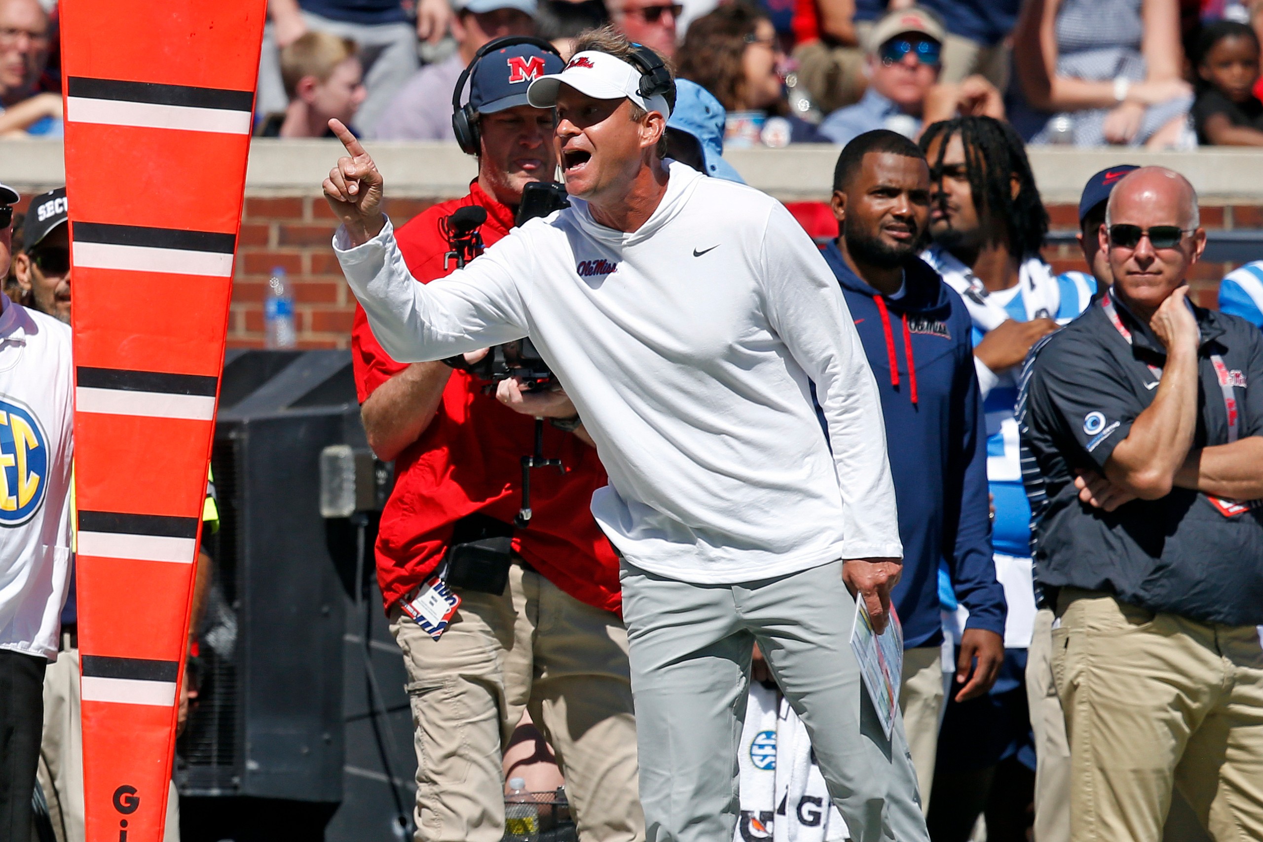 NCAA Football: Kentucky at Mississippi