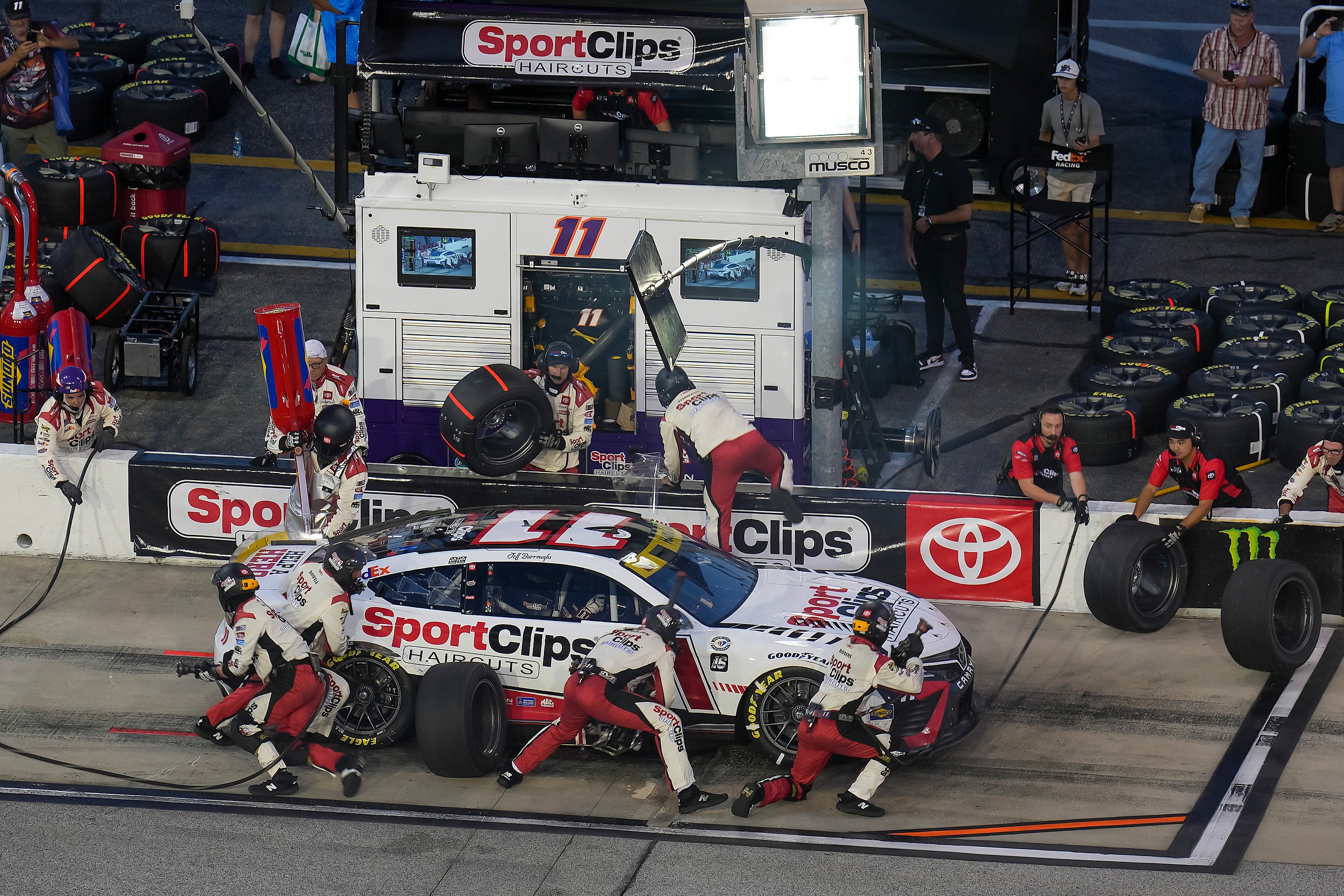 NASCAR: Cook Out Southern 500