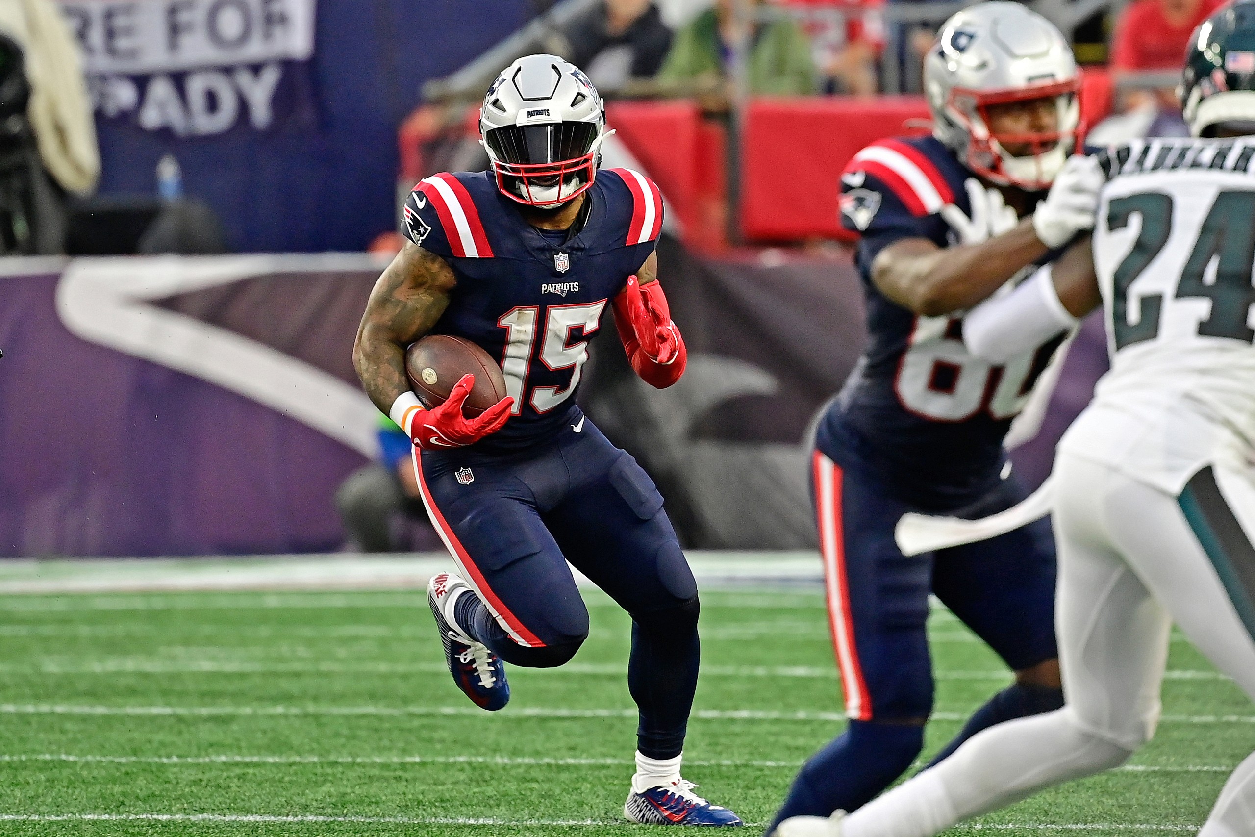 NFL: Philadelphia Eagles at New England Patriots